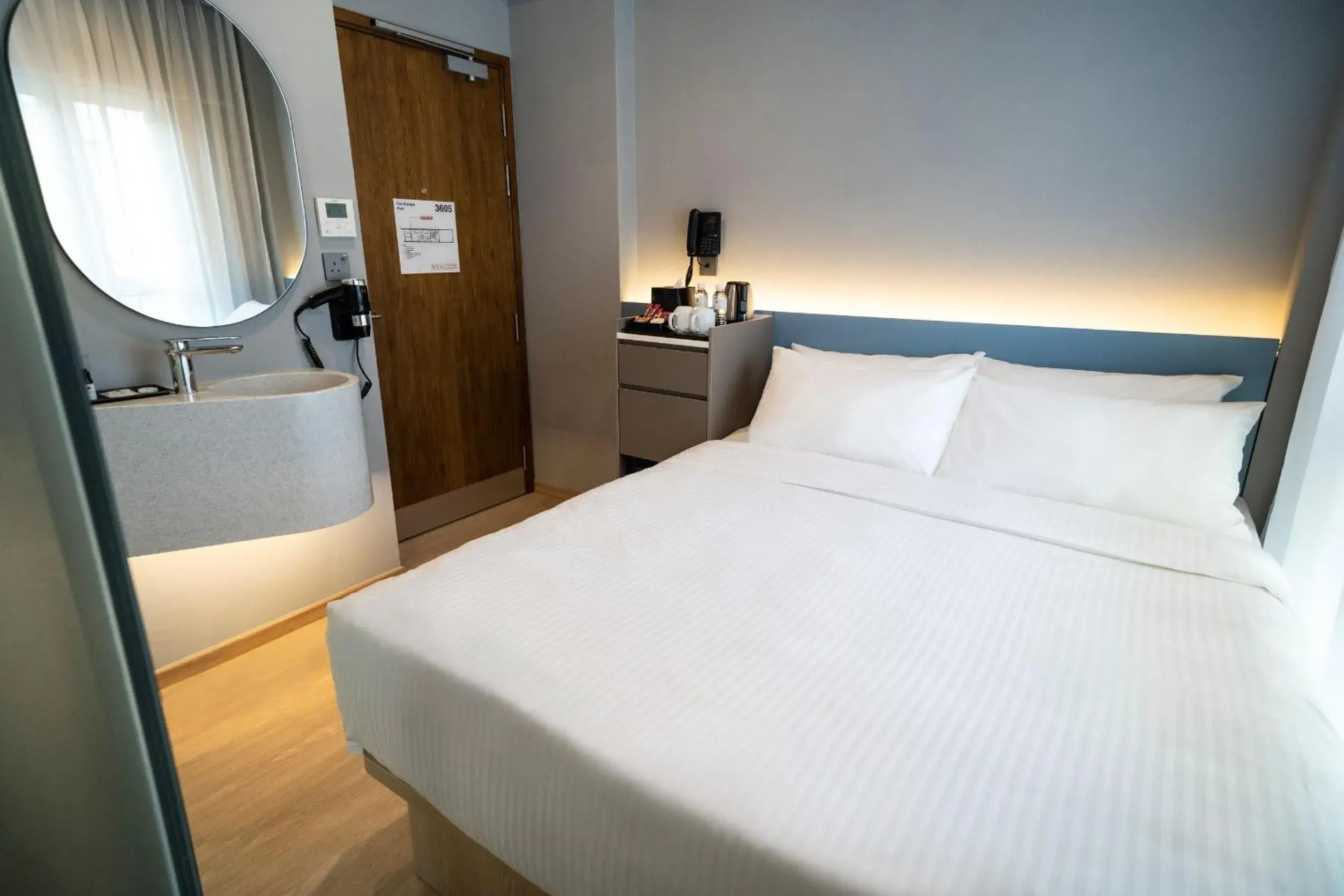 Bed in Hotel Bencoolen at Hong Kong Street Bed in Hotel Bencoolen at Hong Kong Street