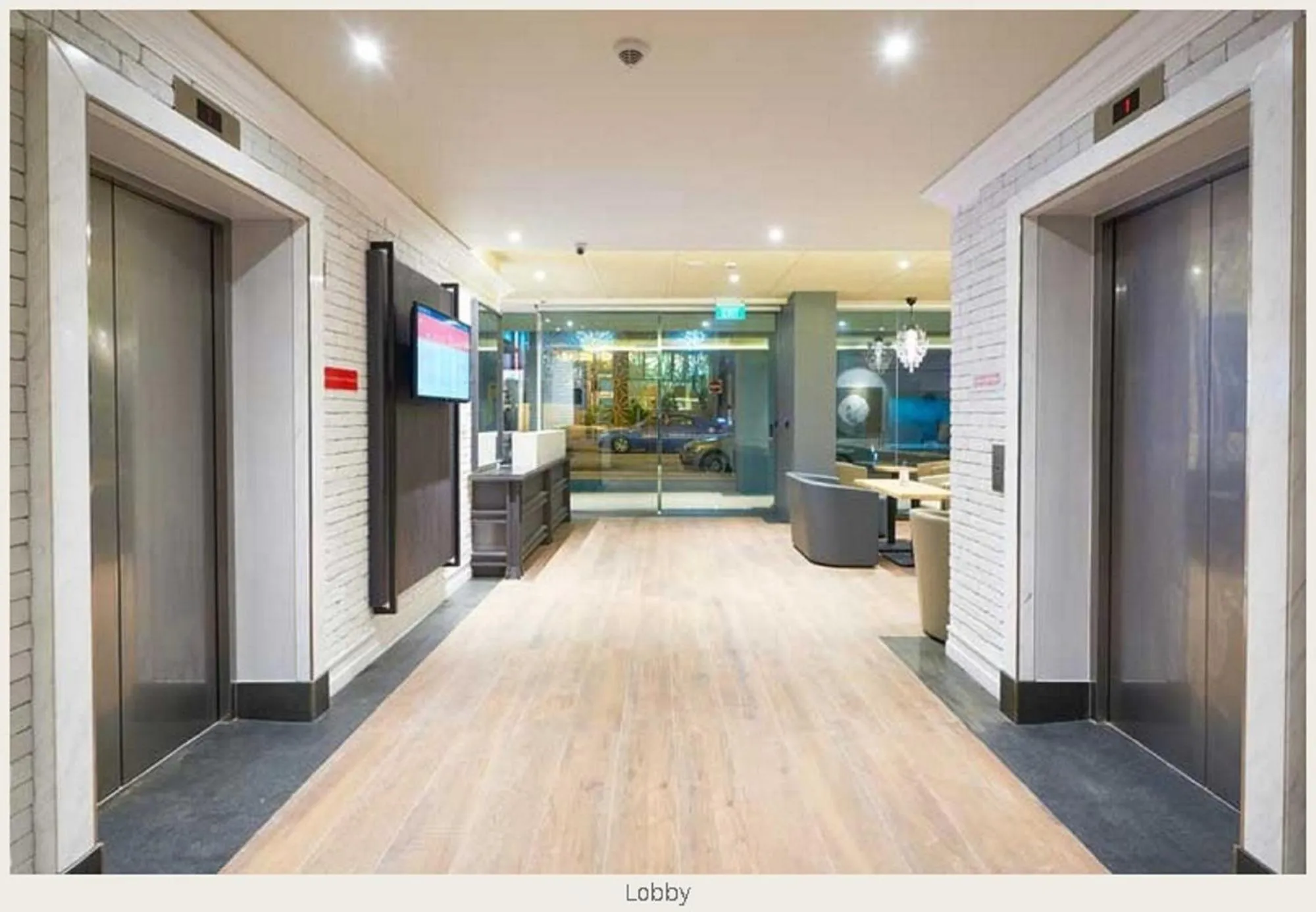 Lobby or reception in Hotel Bencoolen at Hong Kong Street