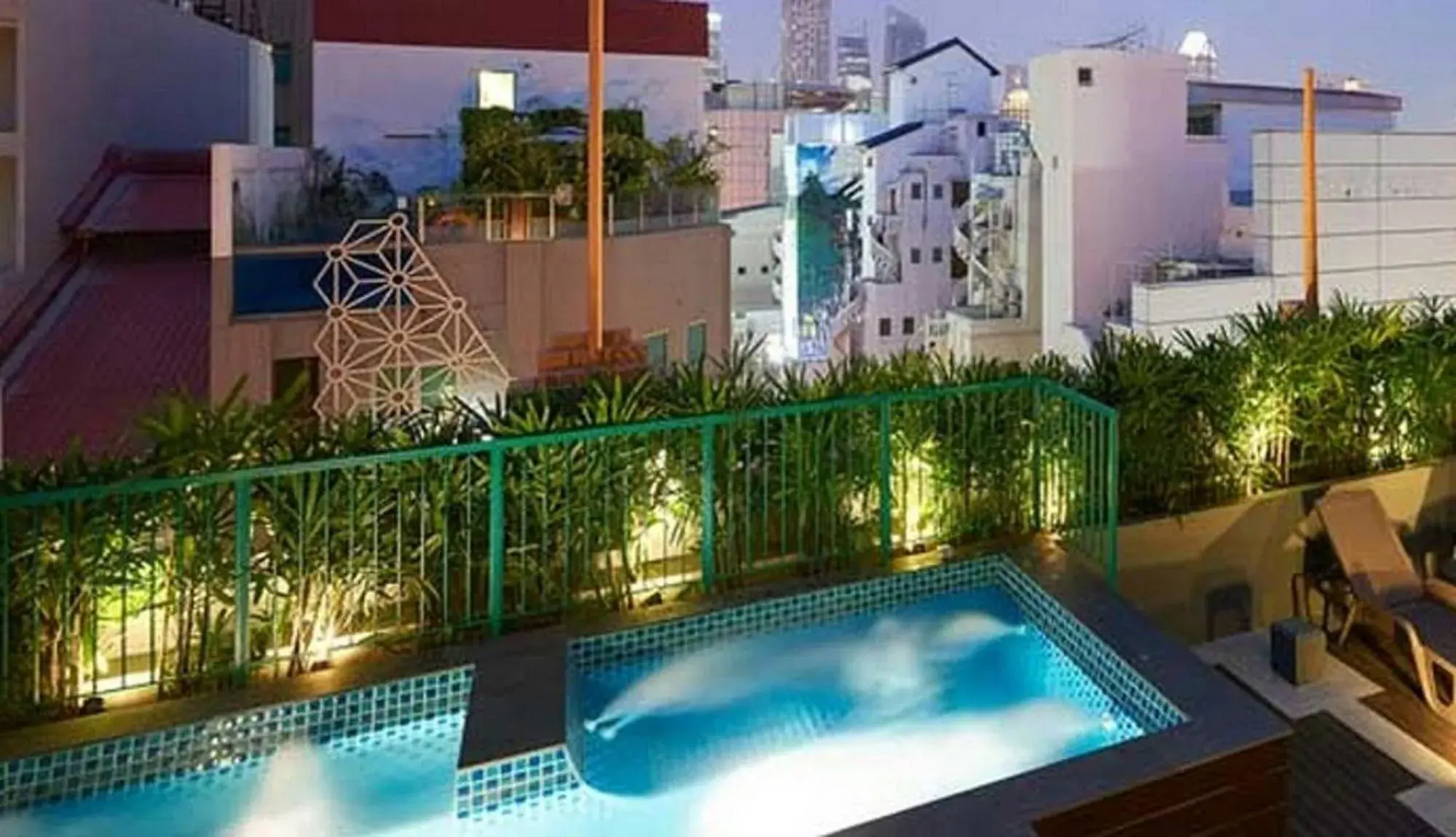 Swimming pool in Hotel Bencoolen at Hong Kong Street Swimming pool in Hotel Bencoolen at Hong Kong Street