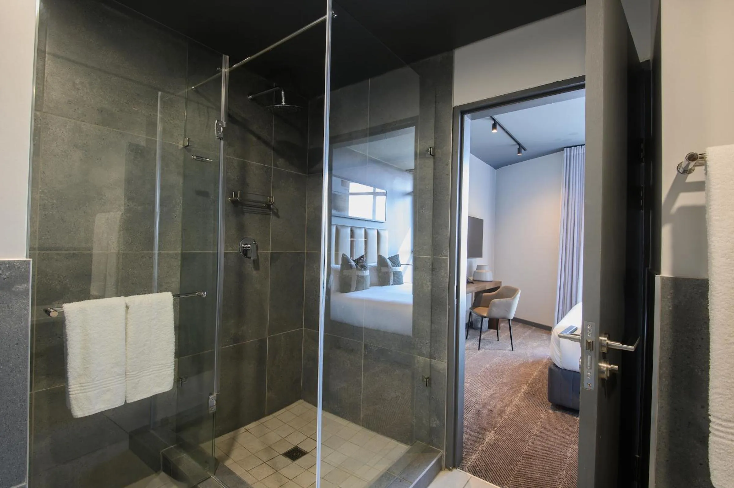 Shower in The Capital Boardwalk