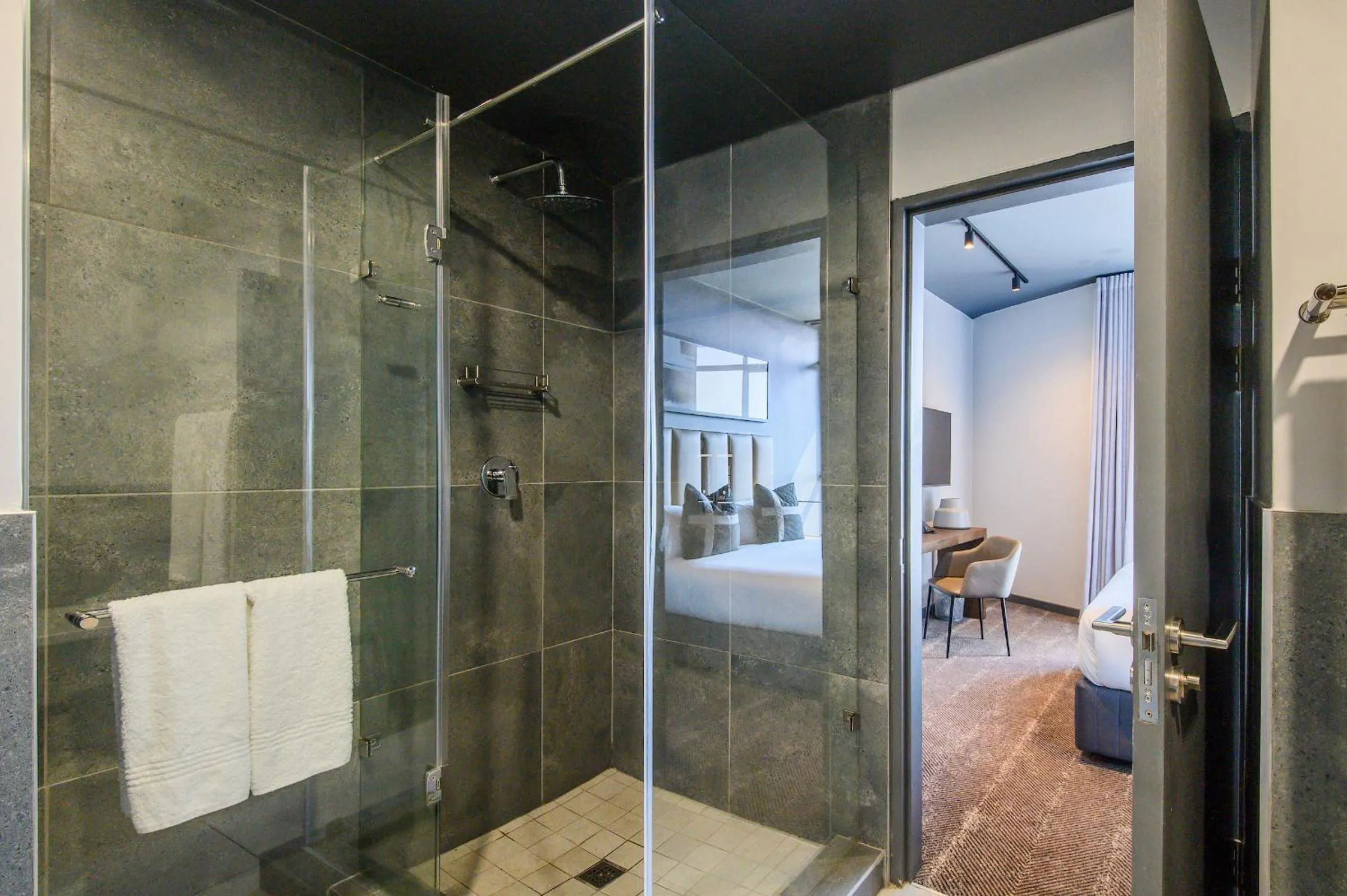 Shower in The Capital Boardwalk