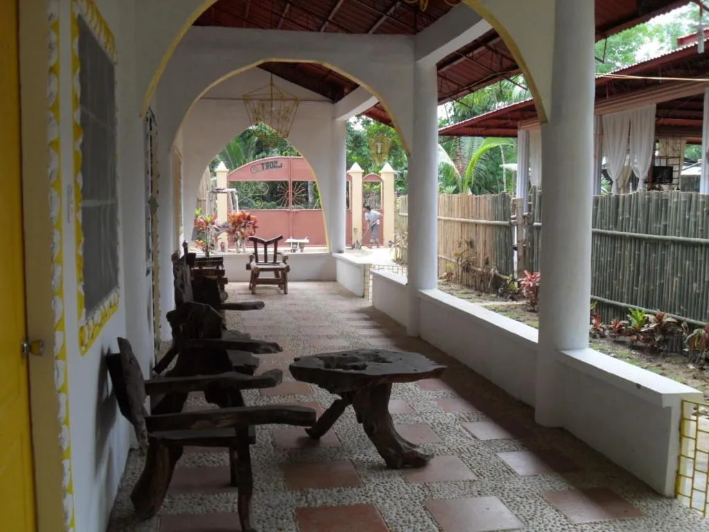 Relaxing Garden Resort