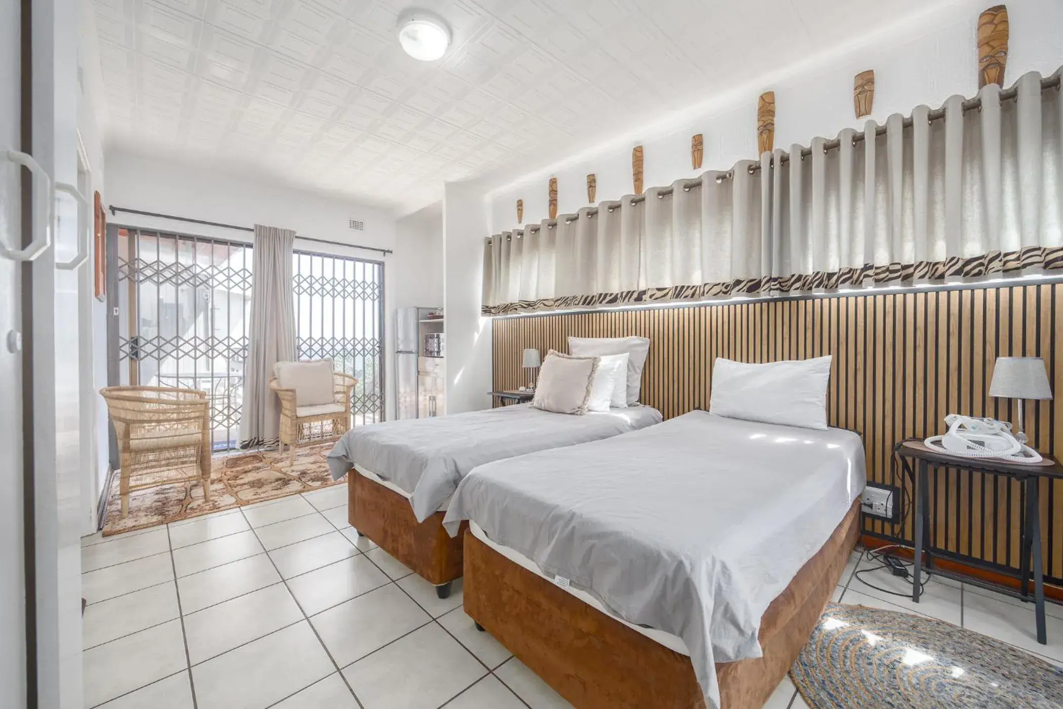 Twin/Double Room in Beachcomber Bay Guest House In South Africa Twin/Double Room in Beachcomber Bay Guest House In South Africa