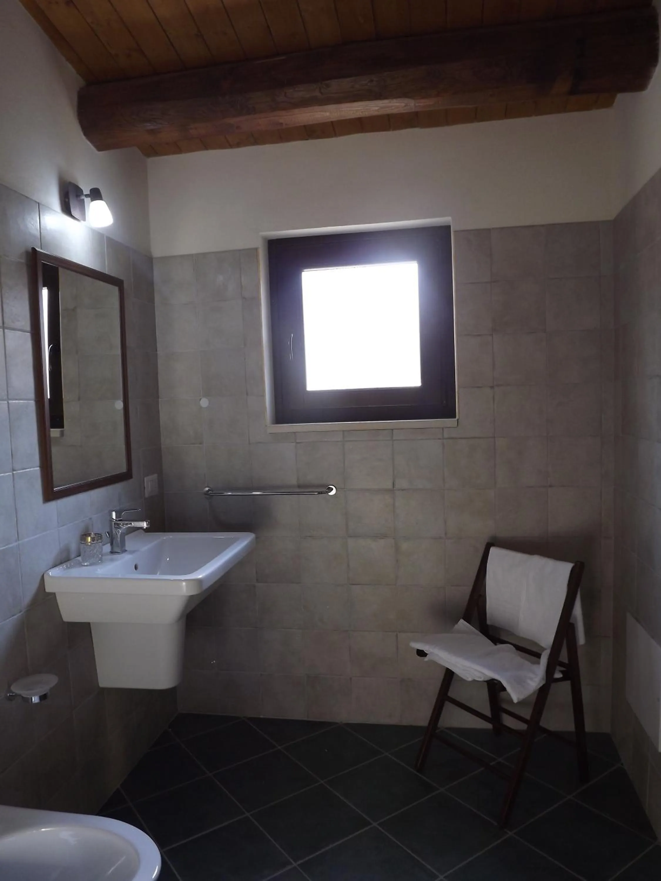 Bathroom in L'Antico Trappeto