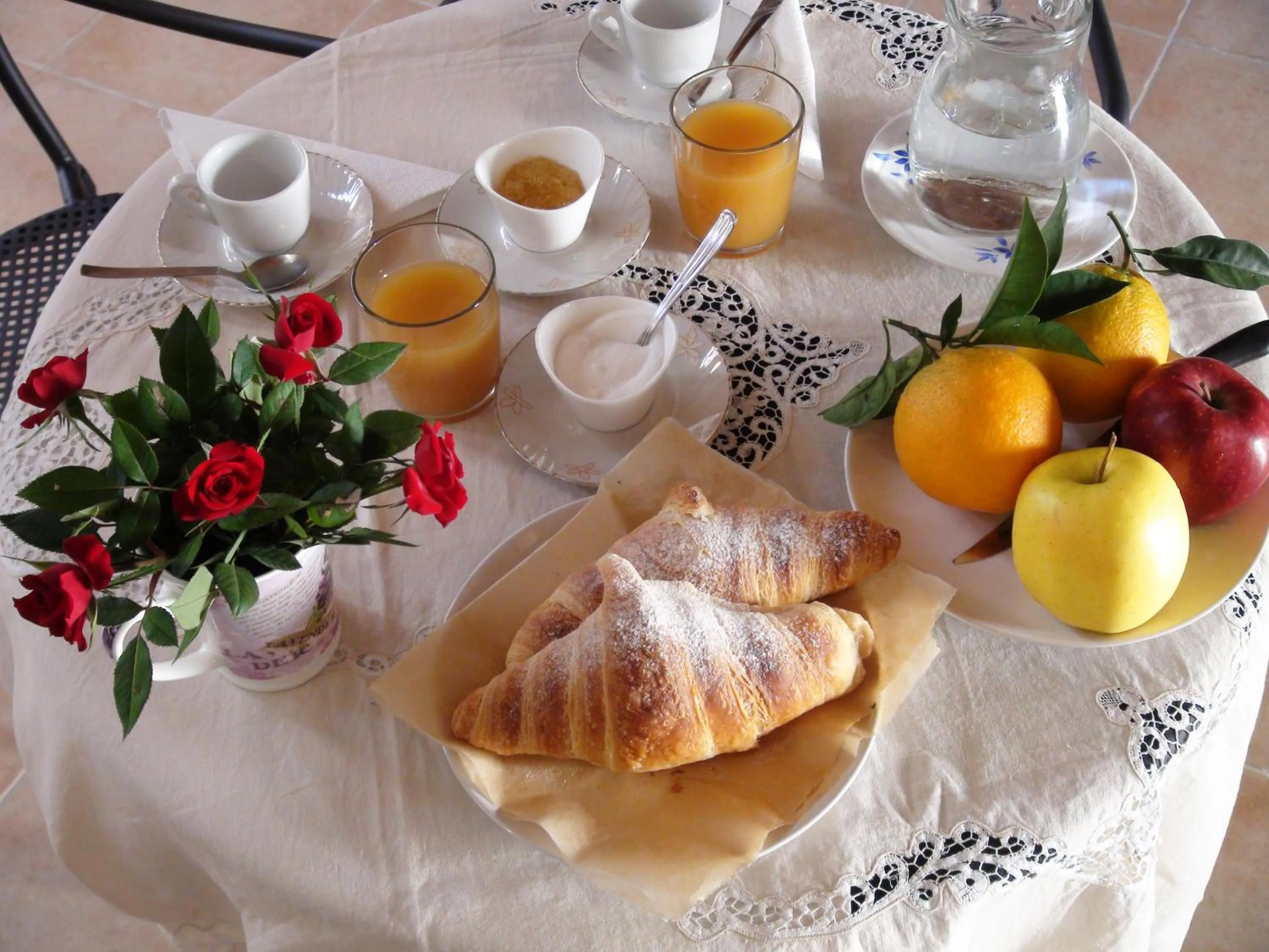 Buffet breakfast in L'Antico Trappeto