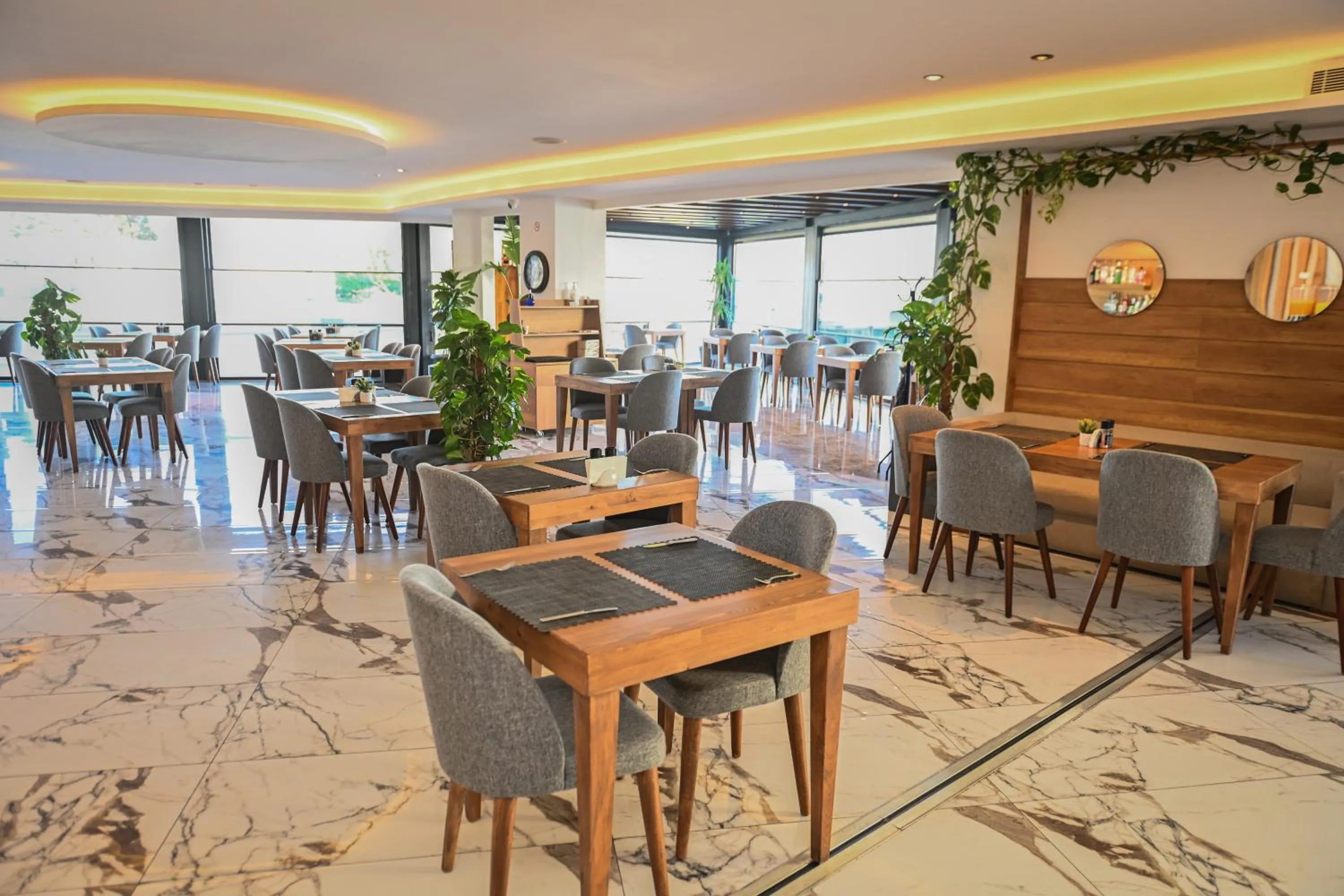 Restaurant/places to eat in Jasmin Elite Residence & SPA