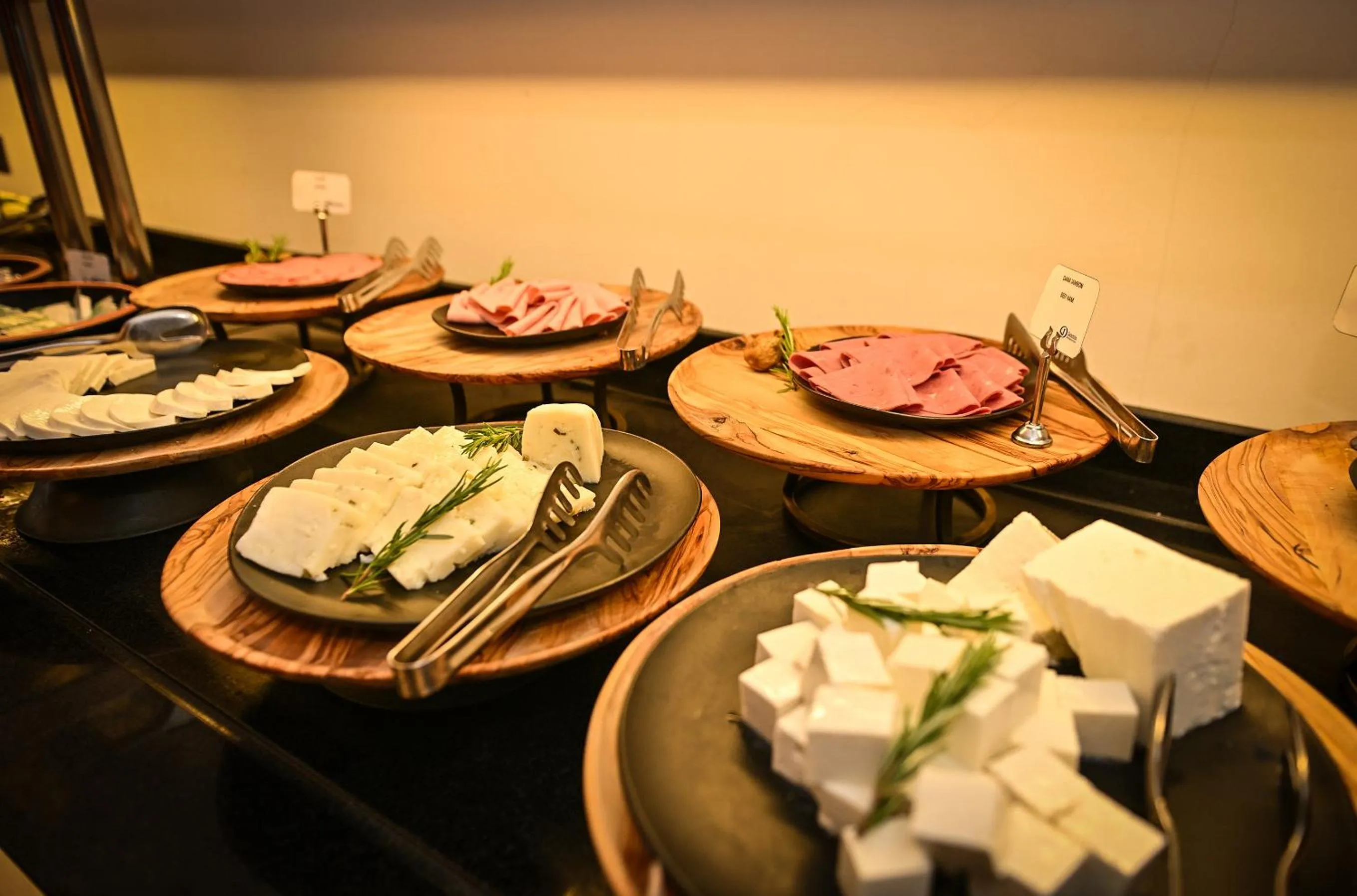 Restaurant/places to eat in Jasmin Elite Residence & SPA