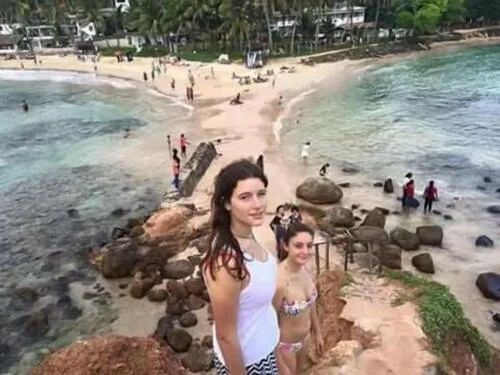 Beach in Village Star Rest-Mirissa