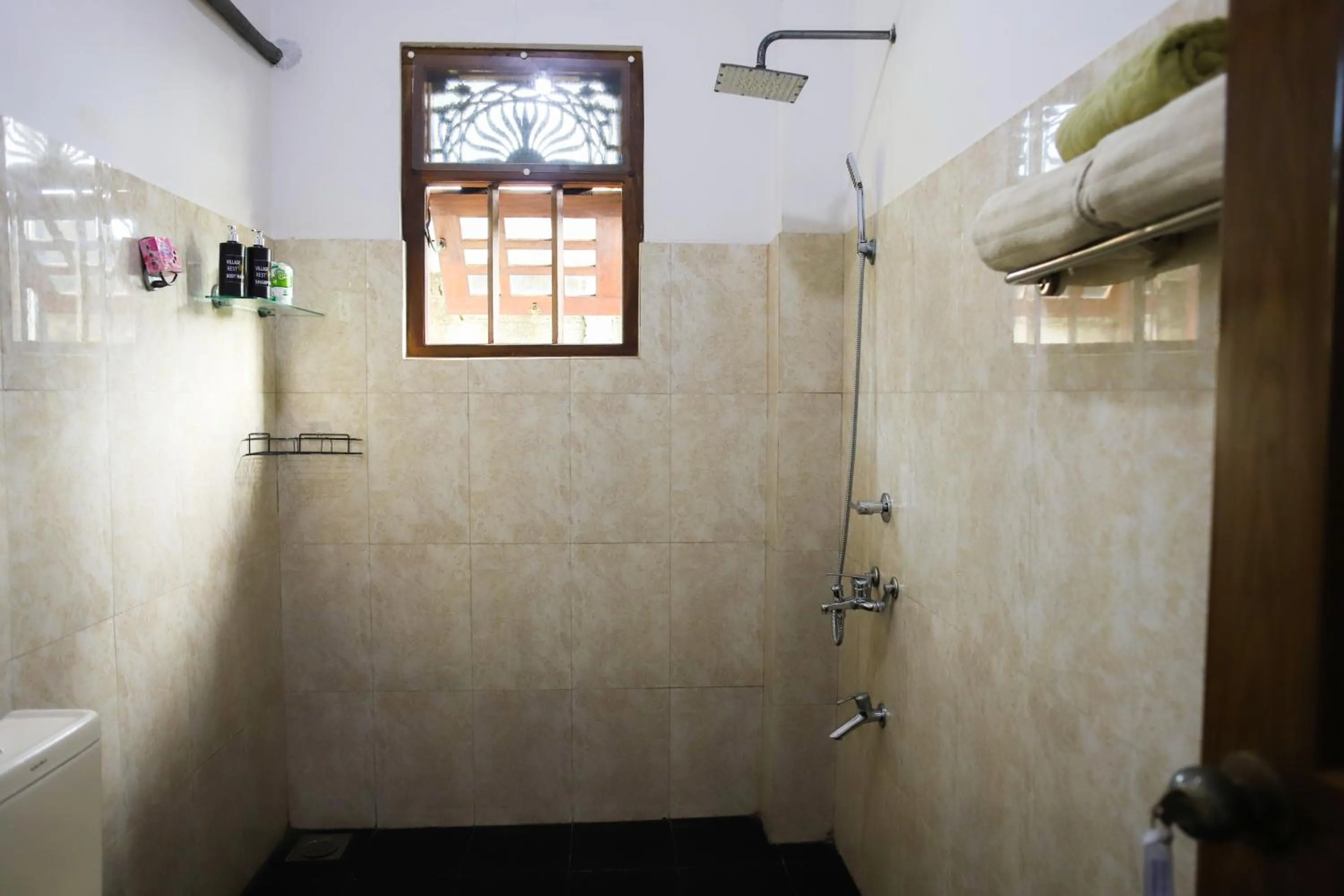 Bathroom in Village Star Rest-Mirissa