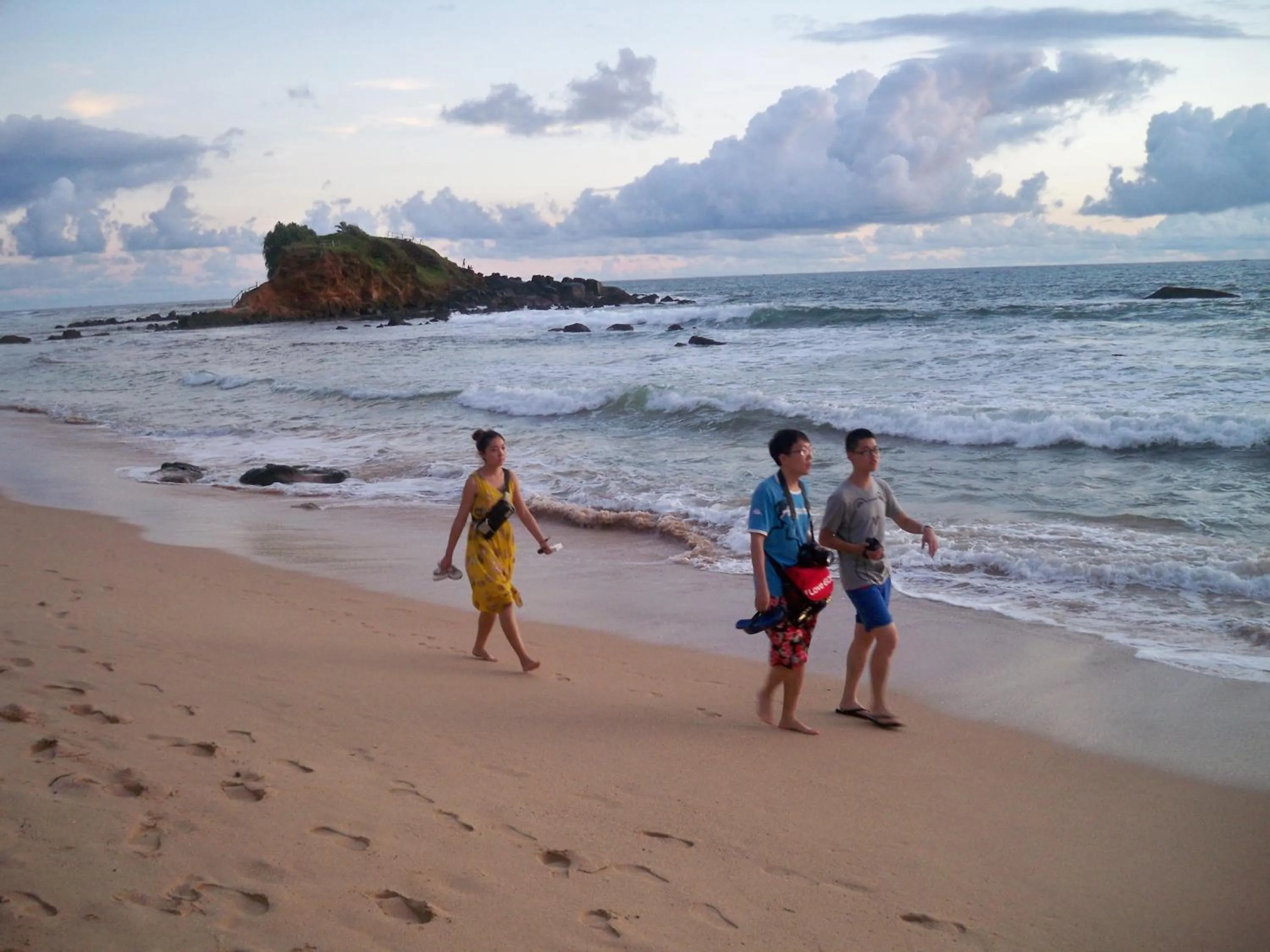 young children in Village Star Rest-Mirissa