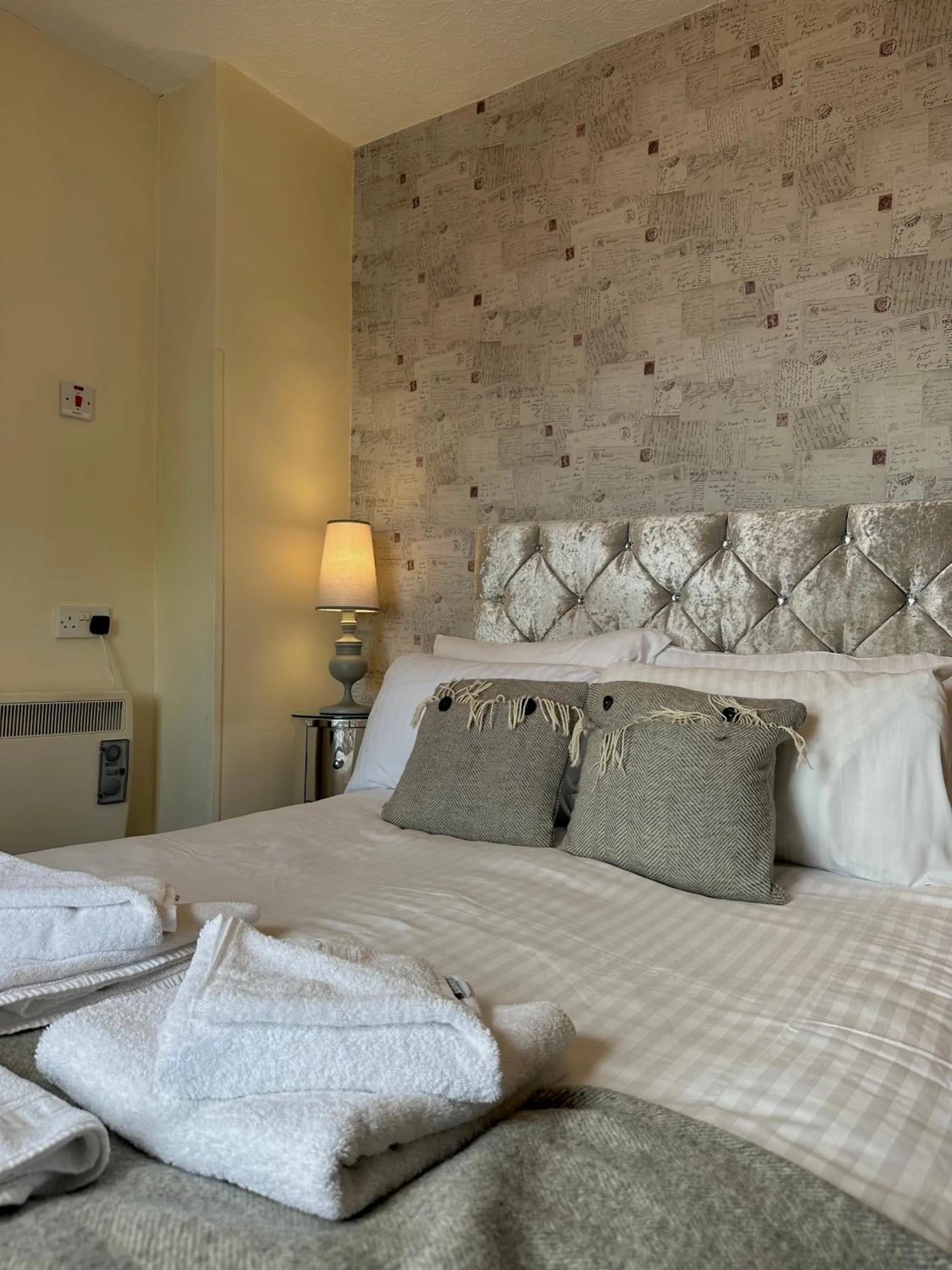 Bed in The Tobermory Hotel