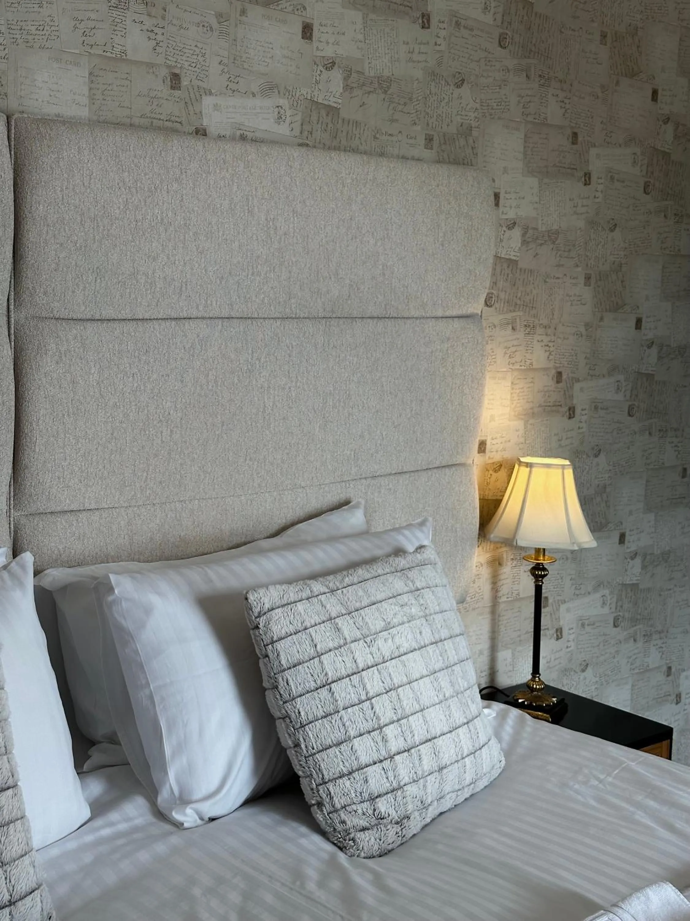 Bed in The Tobermory Hotel