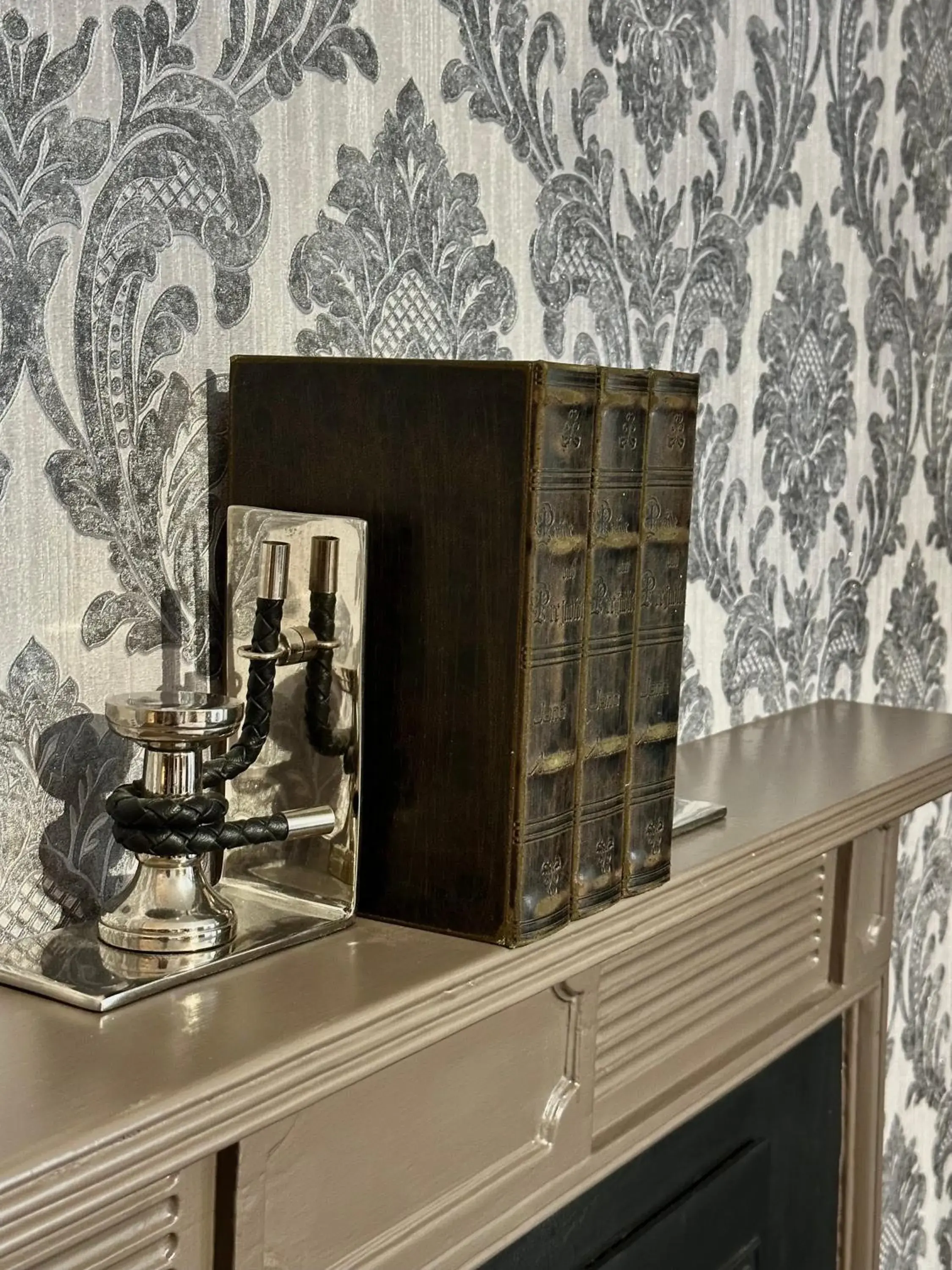 King Room with Sea View in The Tobermory Hotel King Room with Sea View in The Tobermory Hotel