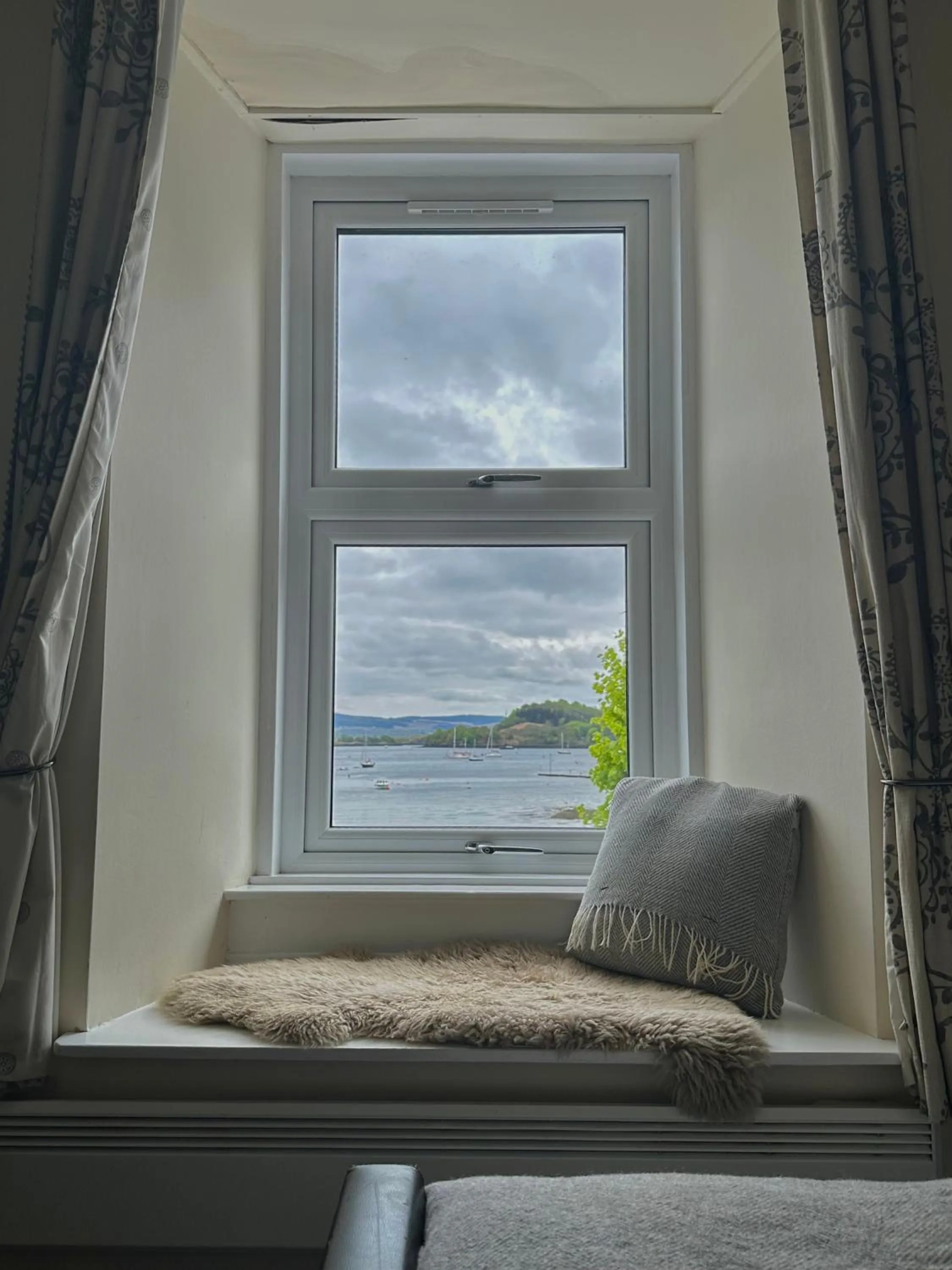 Bed in The Tobermory Hotel