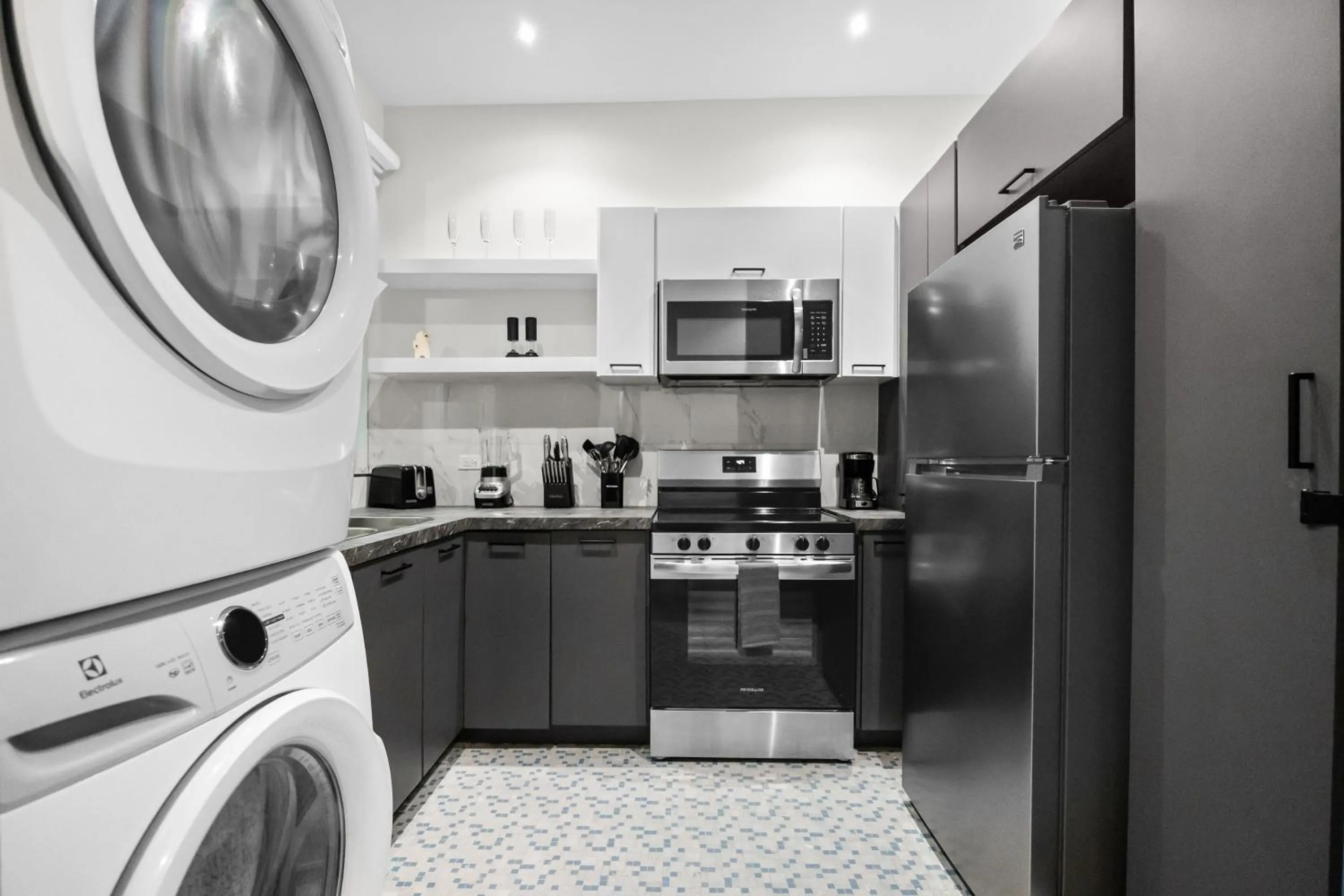 washing machine in Casa Placita Hotel