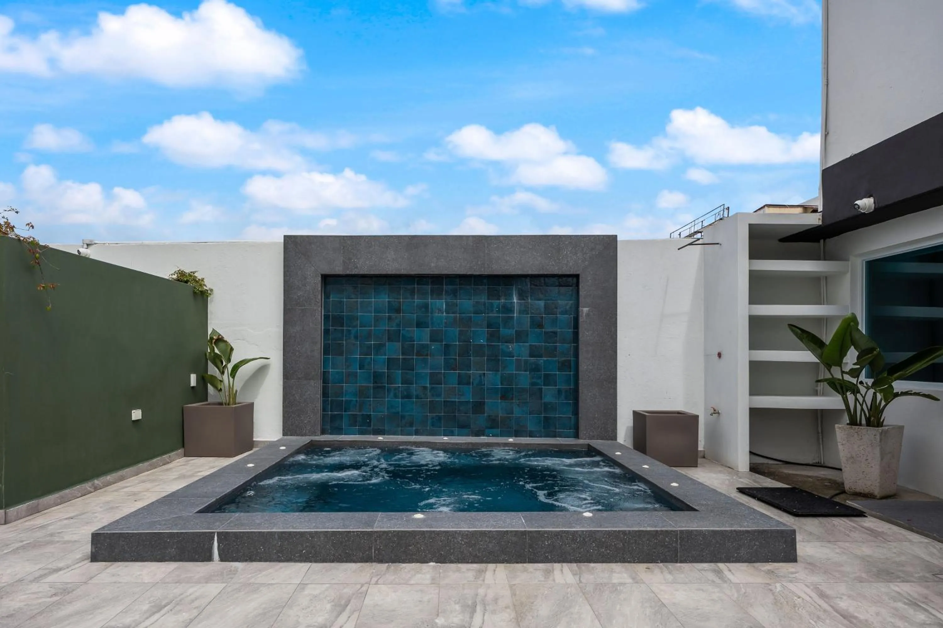 Swimming pool in Casa Placita Hotel