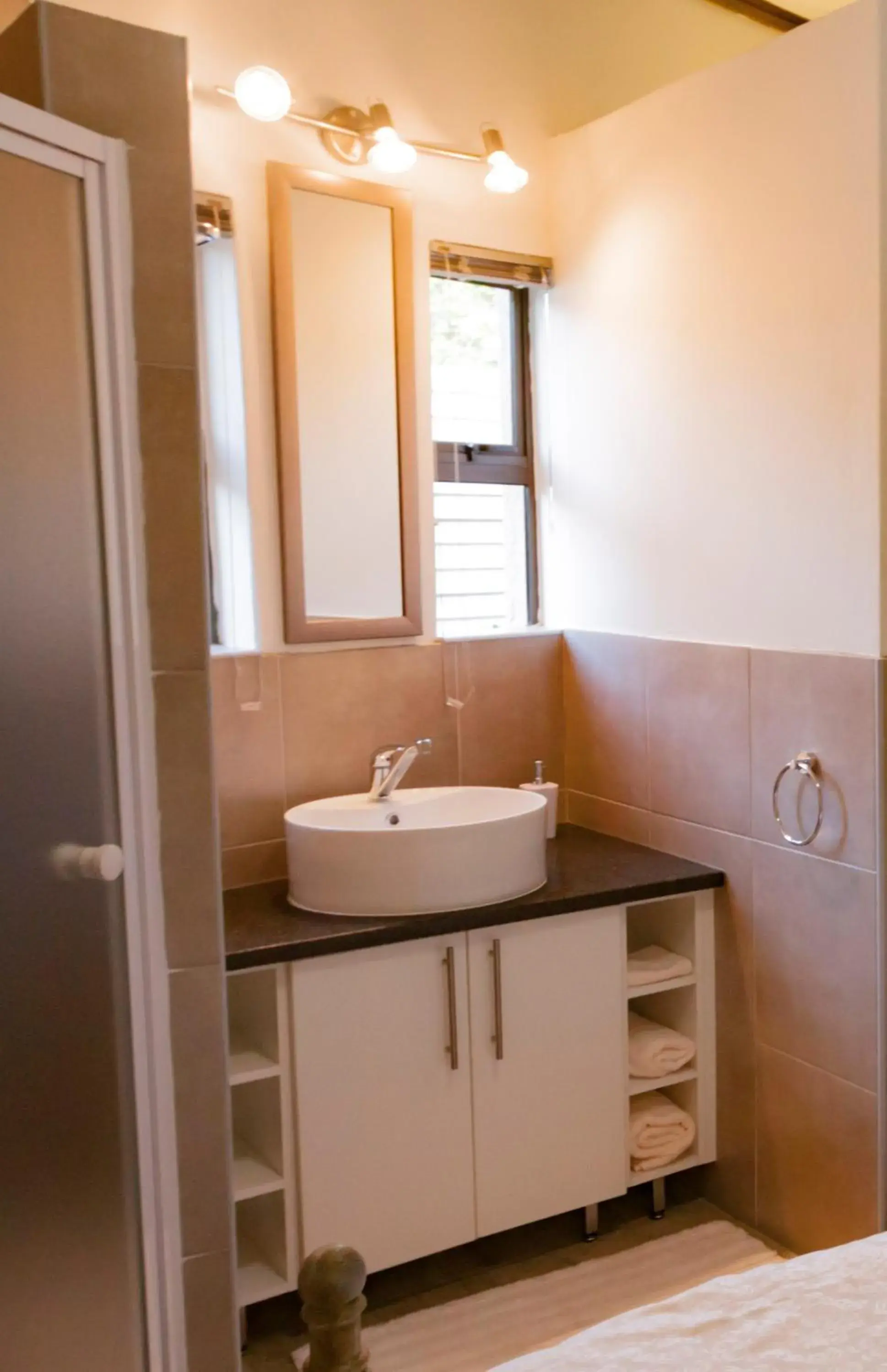Single Room - single occupancy in Rest-a-While Guest House - Pretoria Single Room - single occupancy in Rest-a-While Guest House - Pretoria