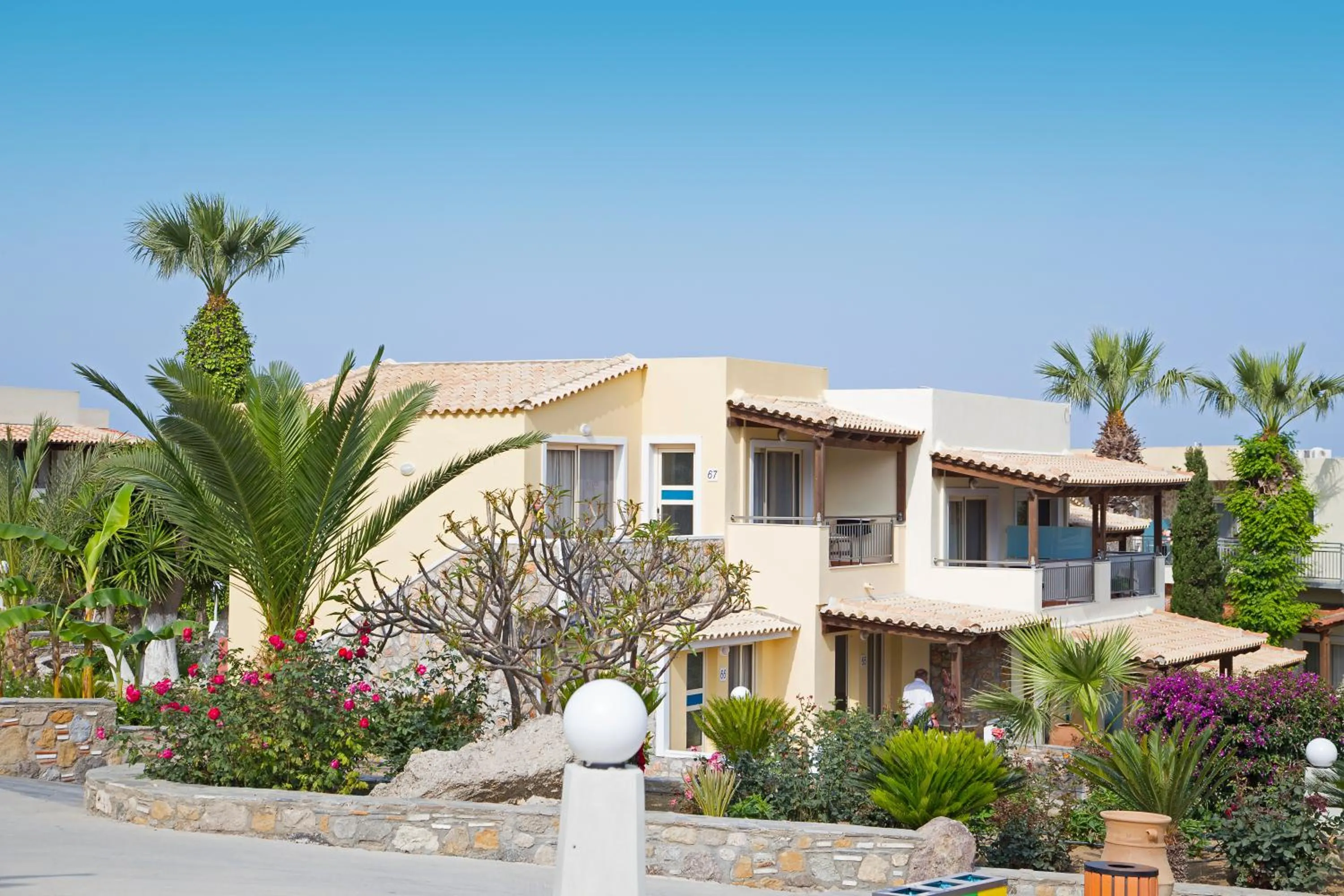 Garden in Kouros Palace Active Lifestyle Hotel