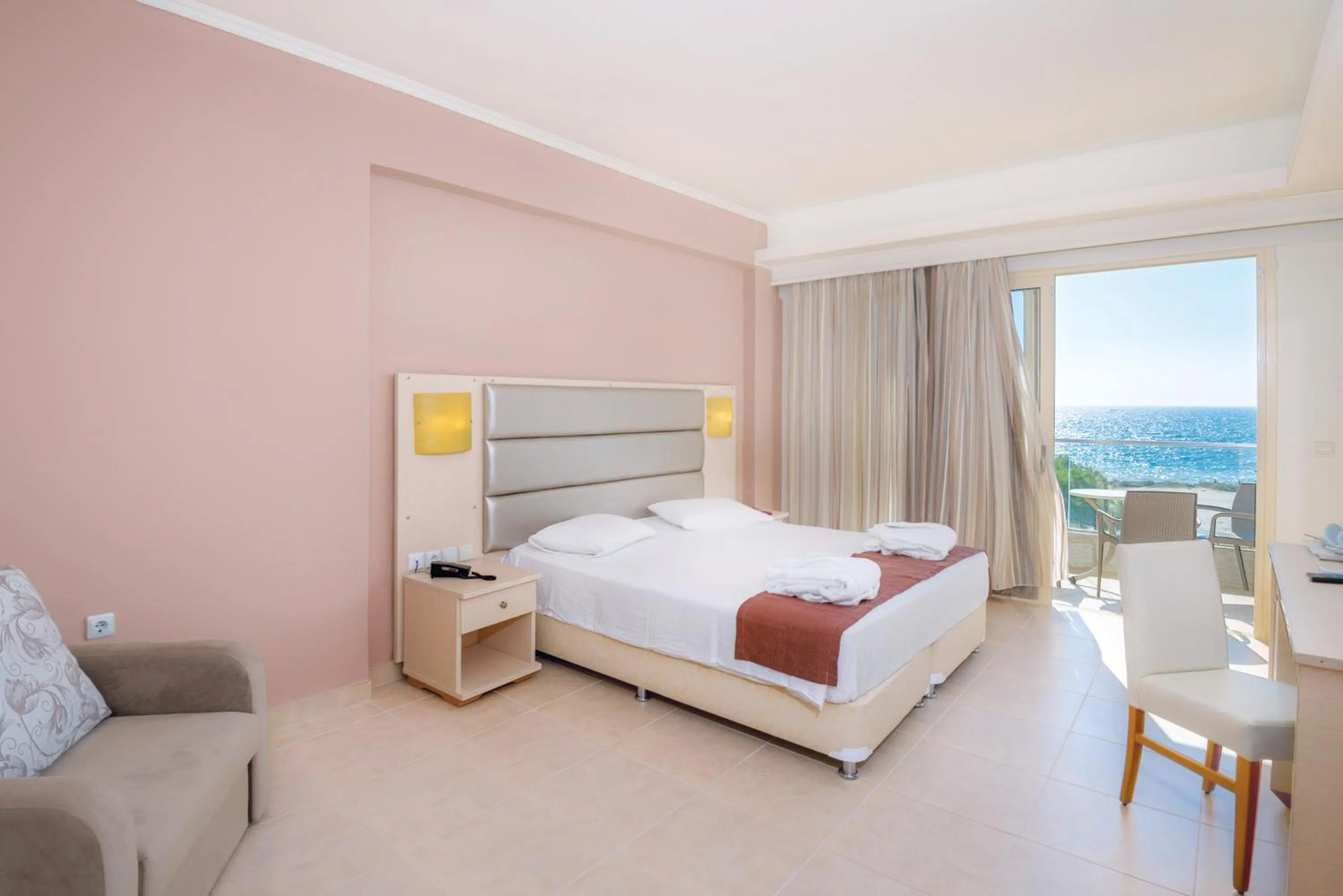 Kouros Palace Active Lifestyle Hotel