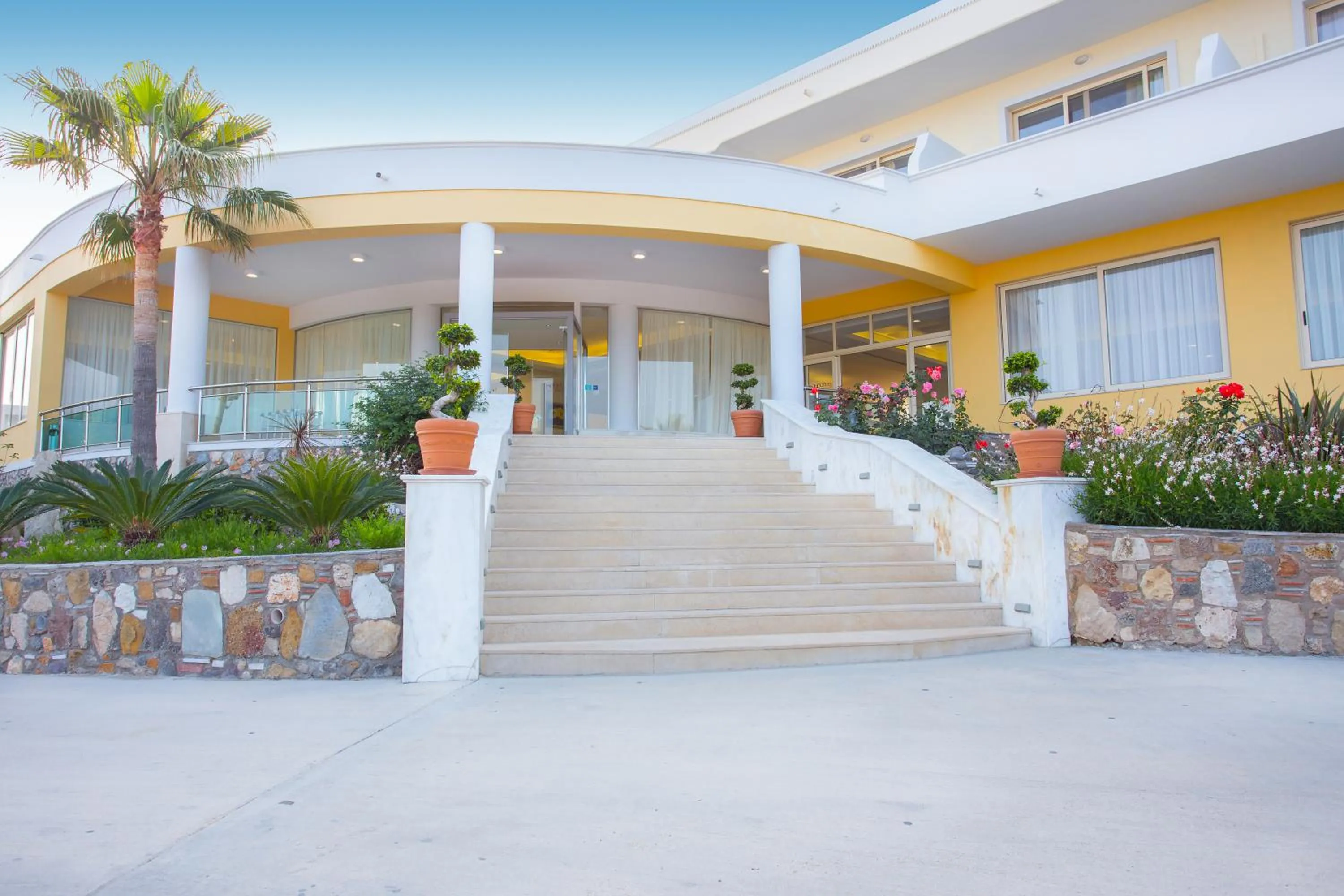 Facade/entrance in Kouros Palace Active Lifestyle Hotel