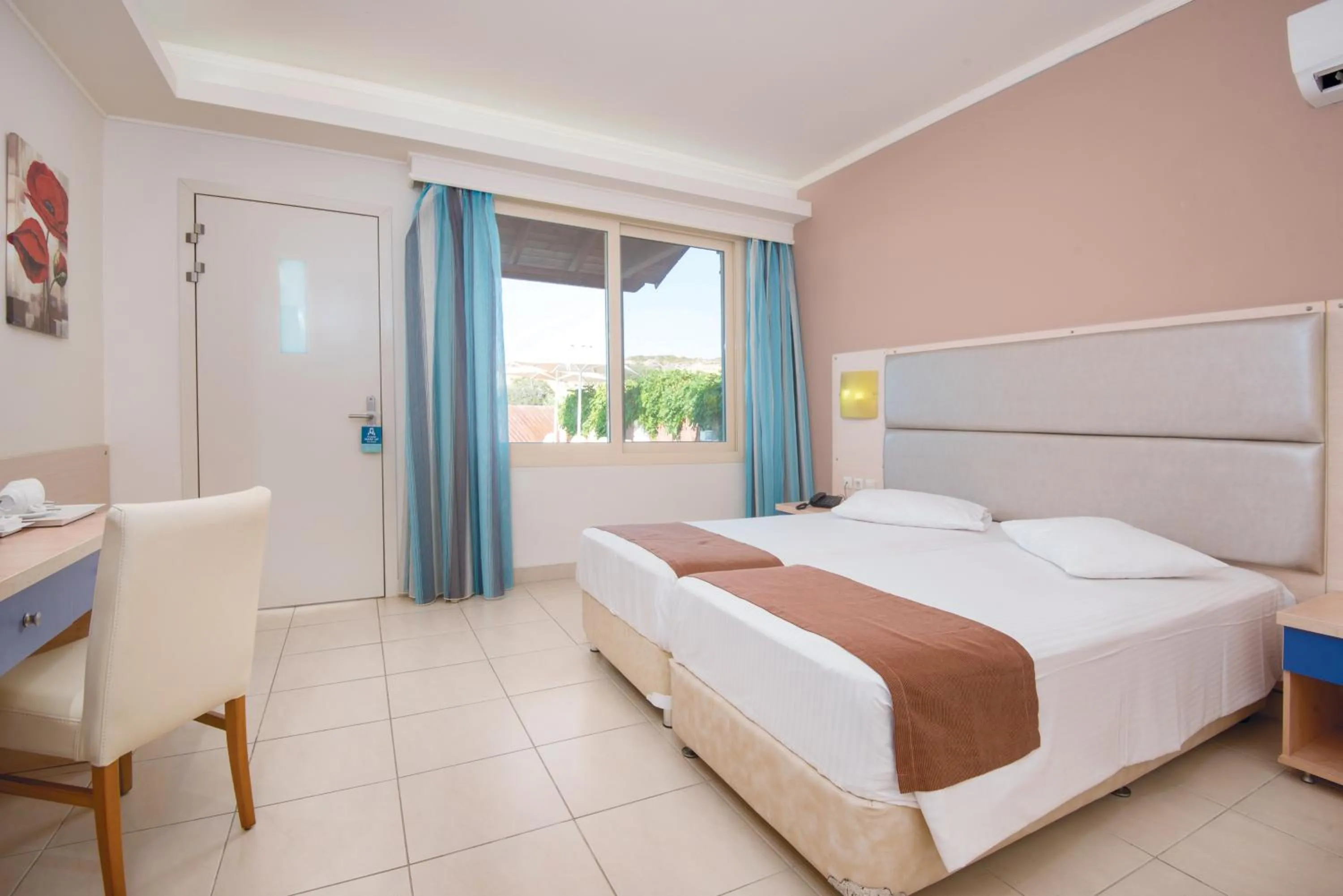 Kouros Palace Active Lifestyle Hotel