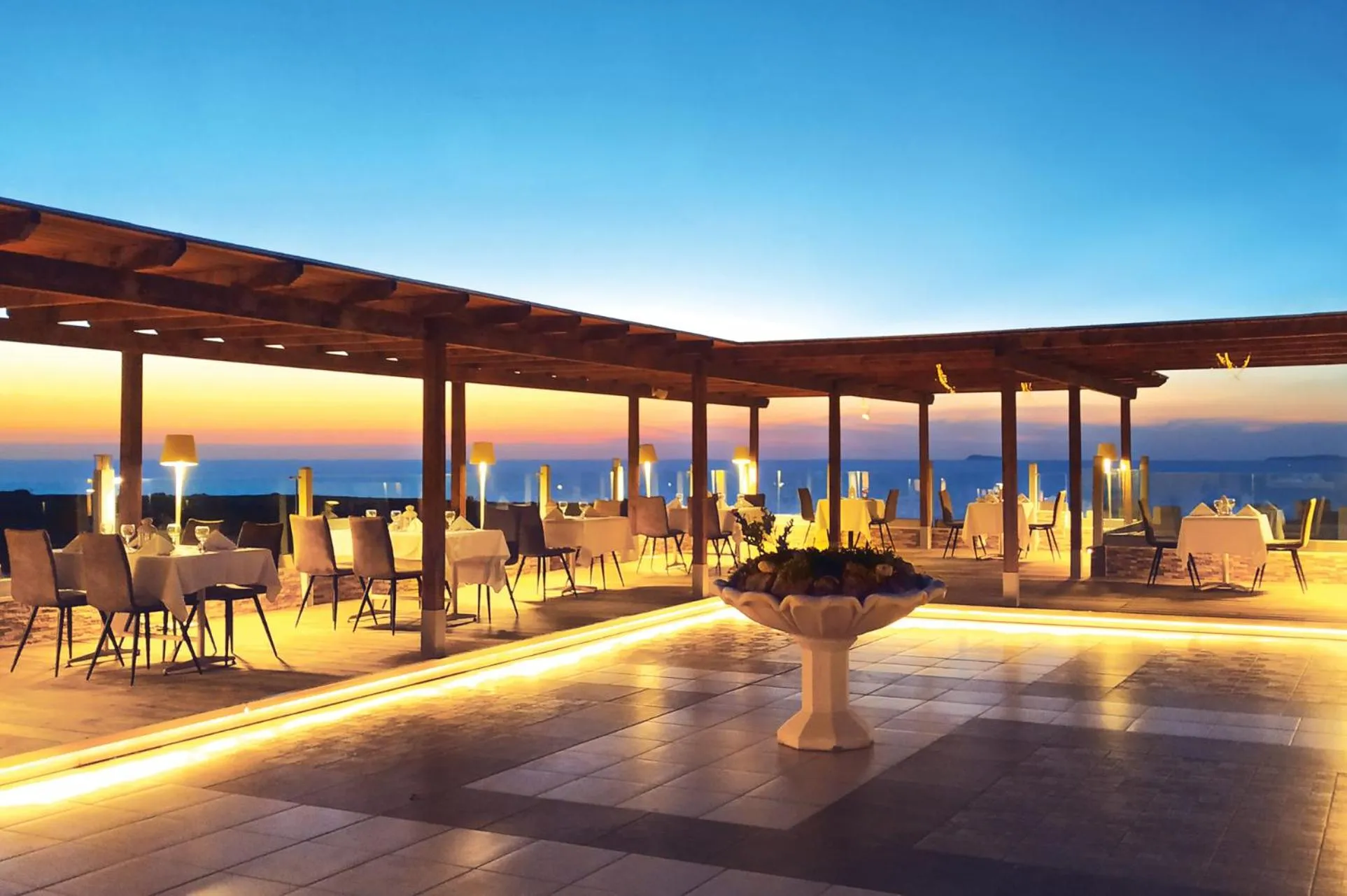 Kouros Palace Active Lifestyle Hotel