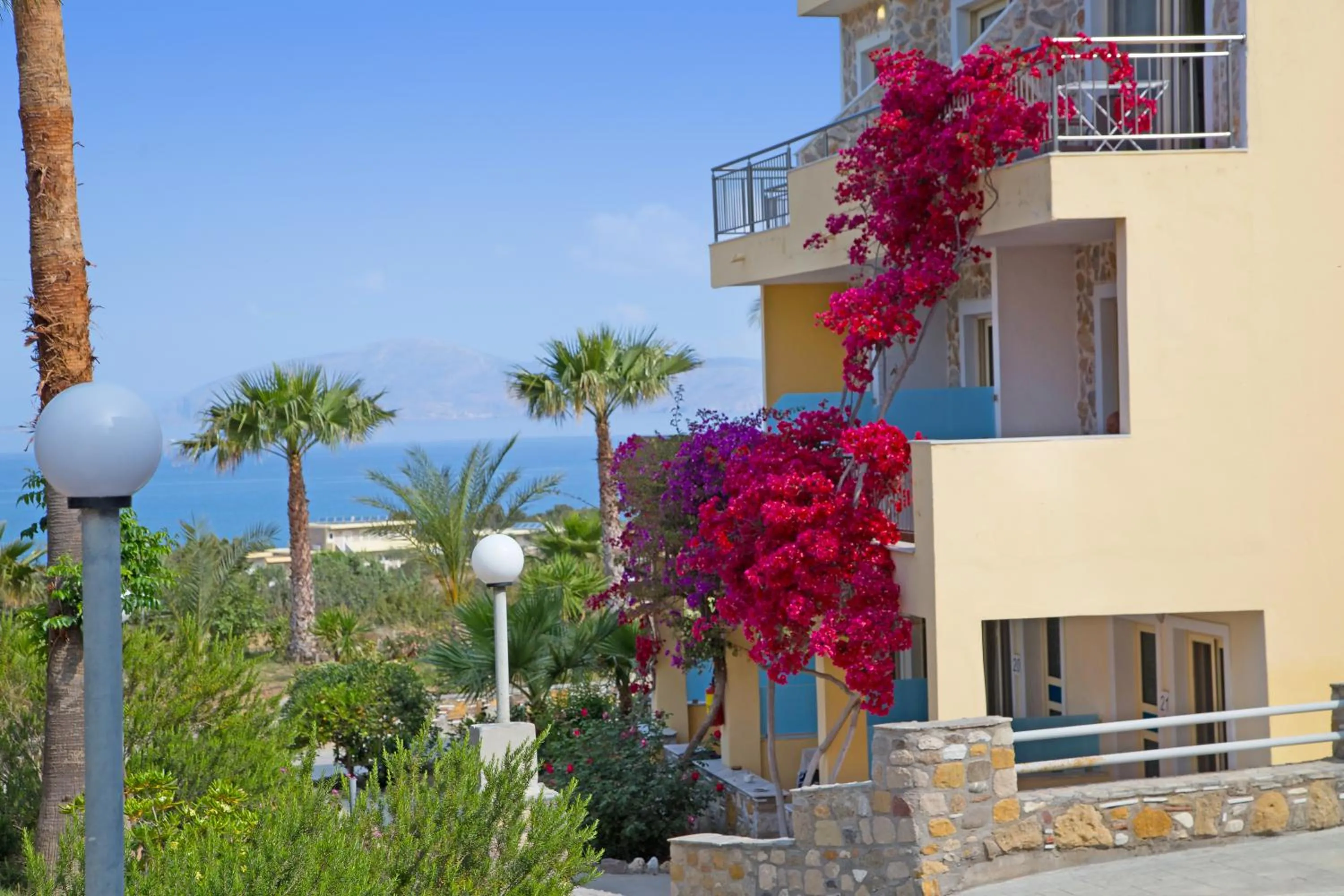 Garden in Kouros Palace Active Lifestyle Hotel