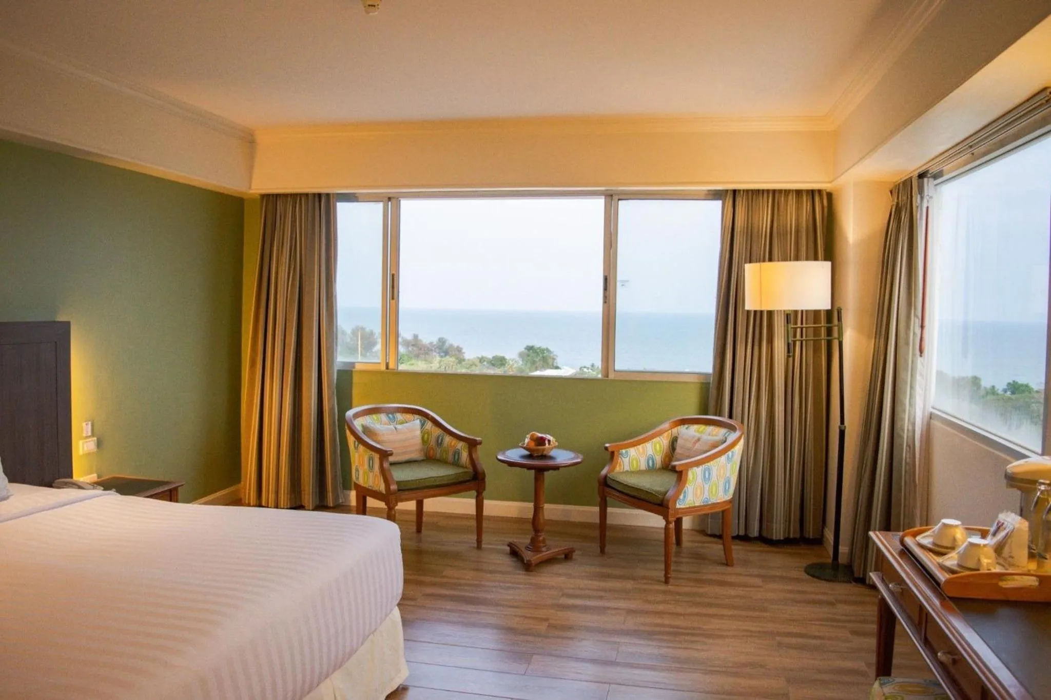 Sea view, Bed in Hua Hin Grand Hotel and Plaza - SHA Extra Plus