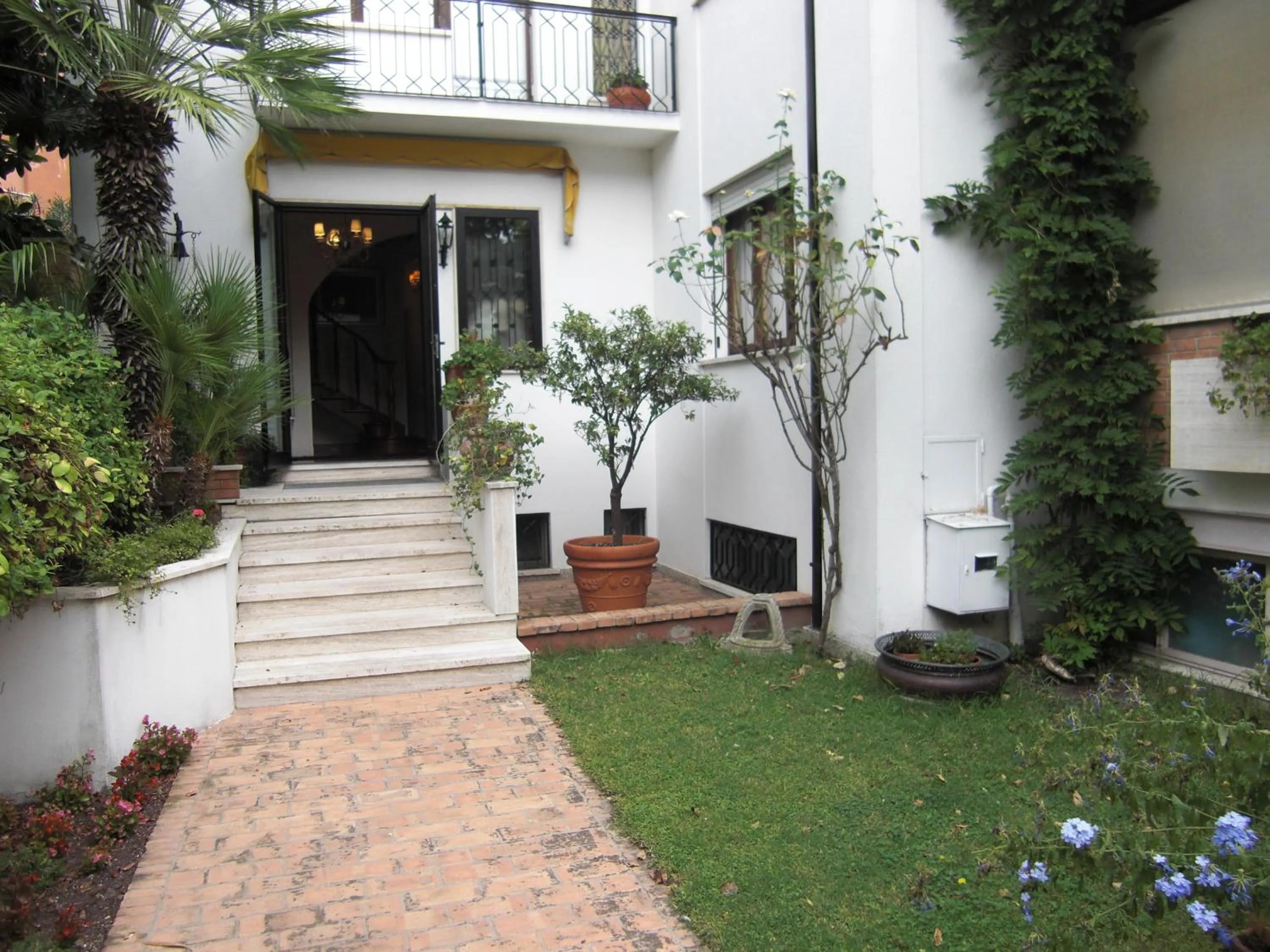 Facade/entrance in B&B Castellani