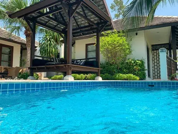 Double Room with Pool View in Kanda Pool Villas Double Room with Pool View in Kanda Pool Villas