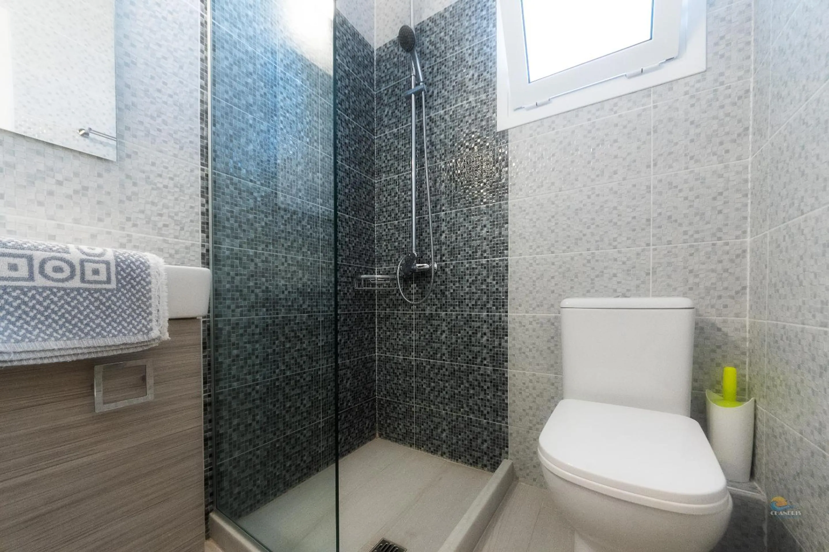 Shower in Chandris Apartments