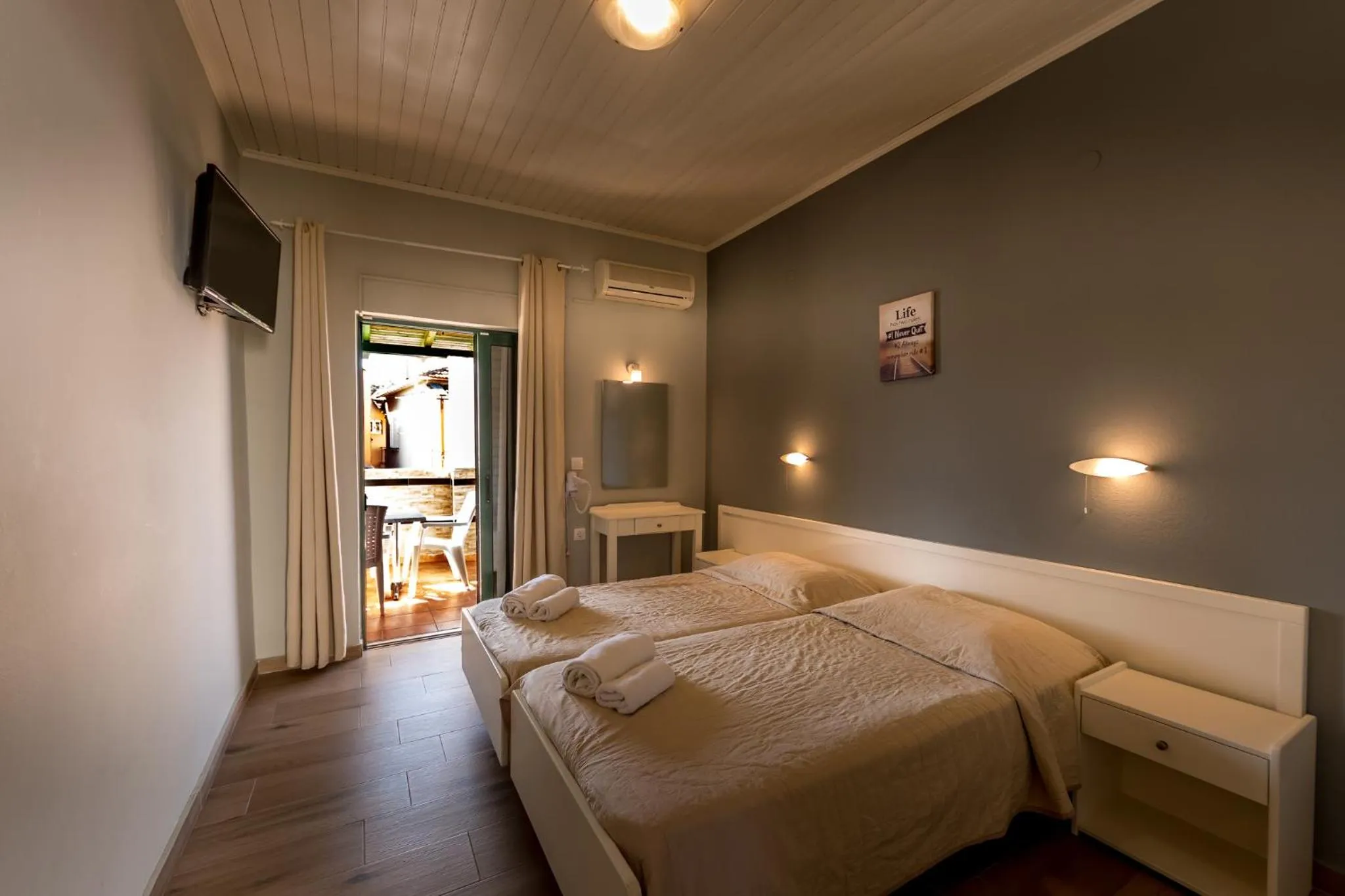 Bed in Chandris Apartments