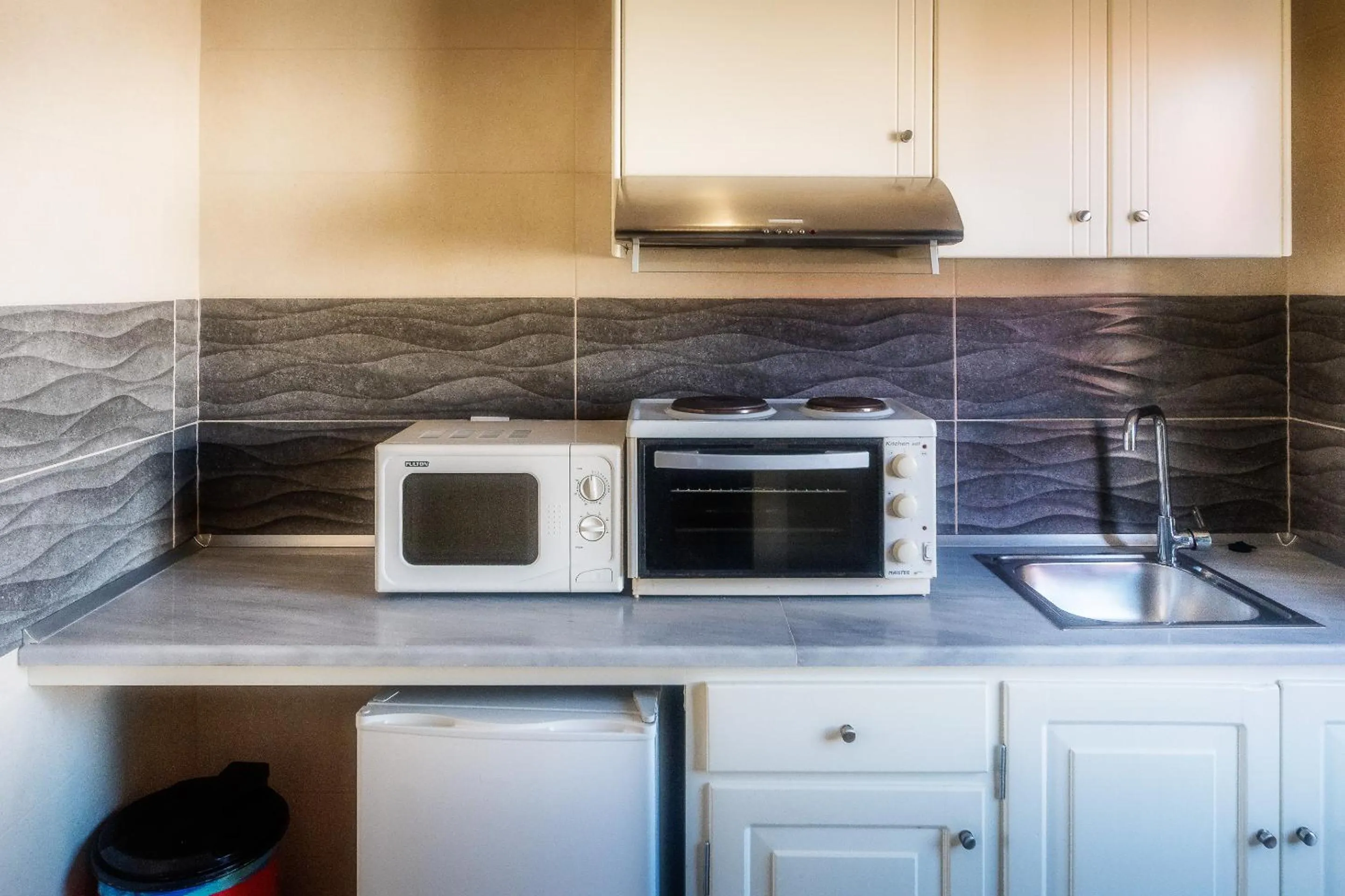 Kitchen or kitchenette in Chandris Apartments