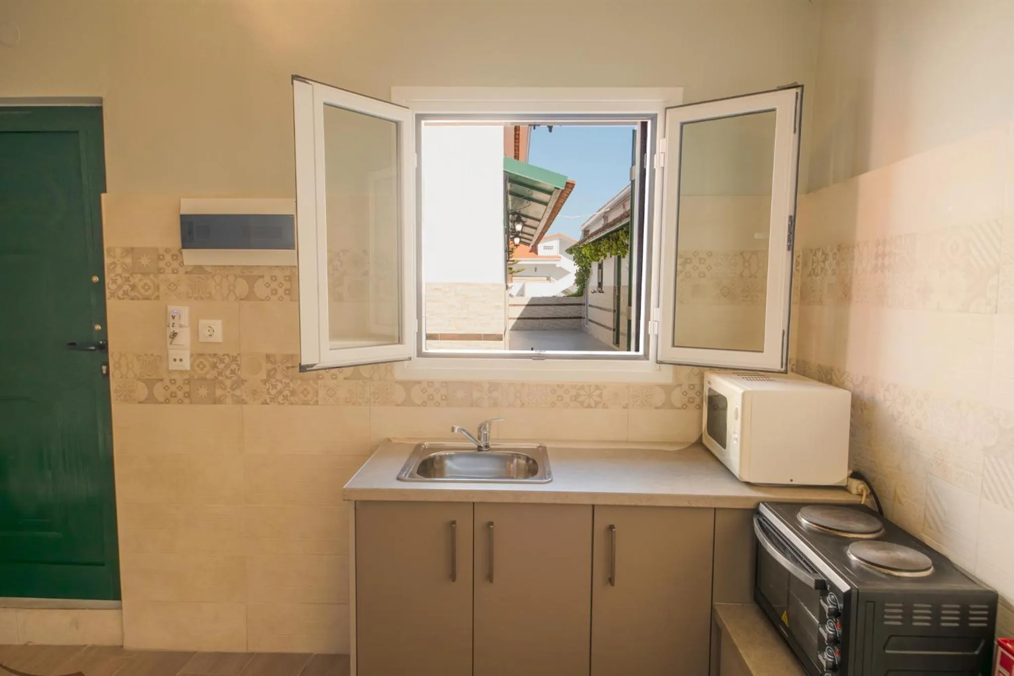 Kitchen or kitchenette in Chandris Apartments