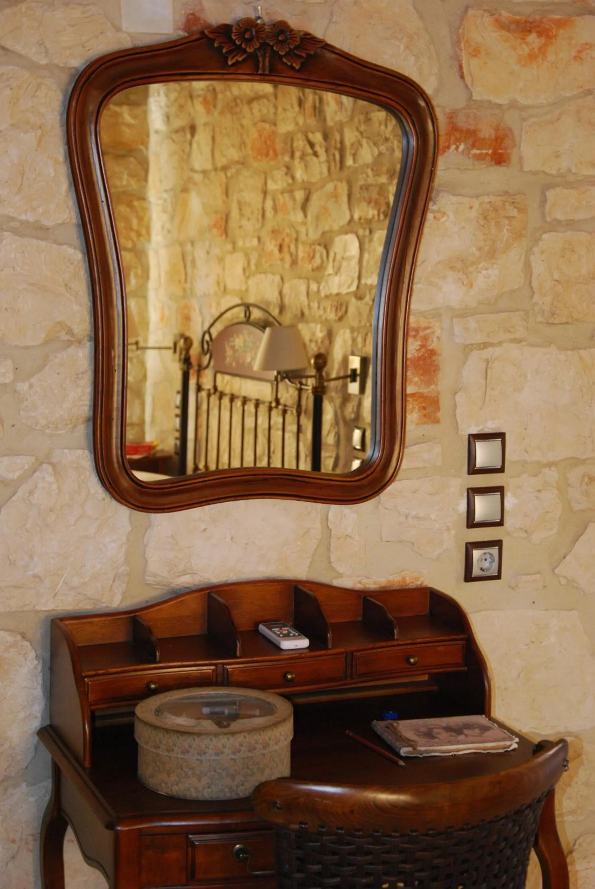 Bedroom in Kavos Psarou Villas