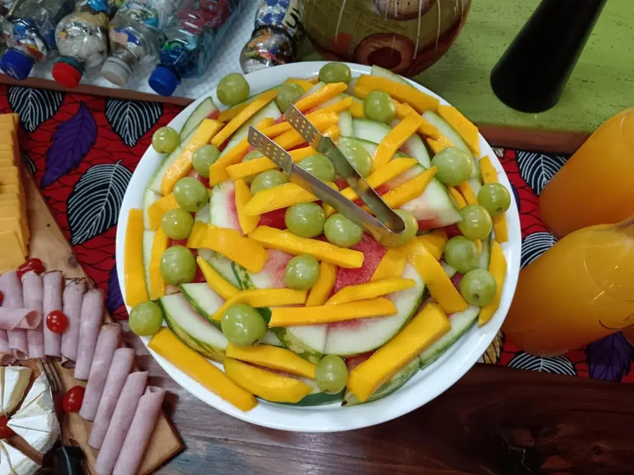 Breakfast in Airport Bird & Game Lodge Breakfast in Airport Bird & Game Lodge