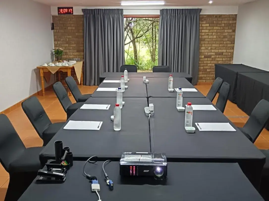 Business facilities in Airport Bird & Game Lodge Business facilities in Airport Bird & Game Lodge