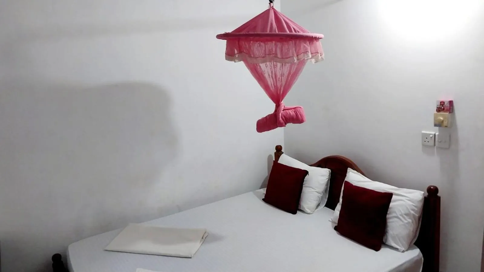 Budget Double Room - single occupancy in Suja Holiday Niche