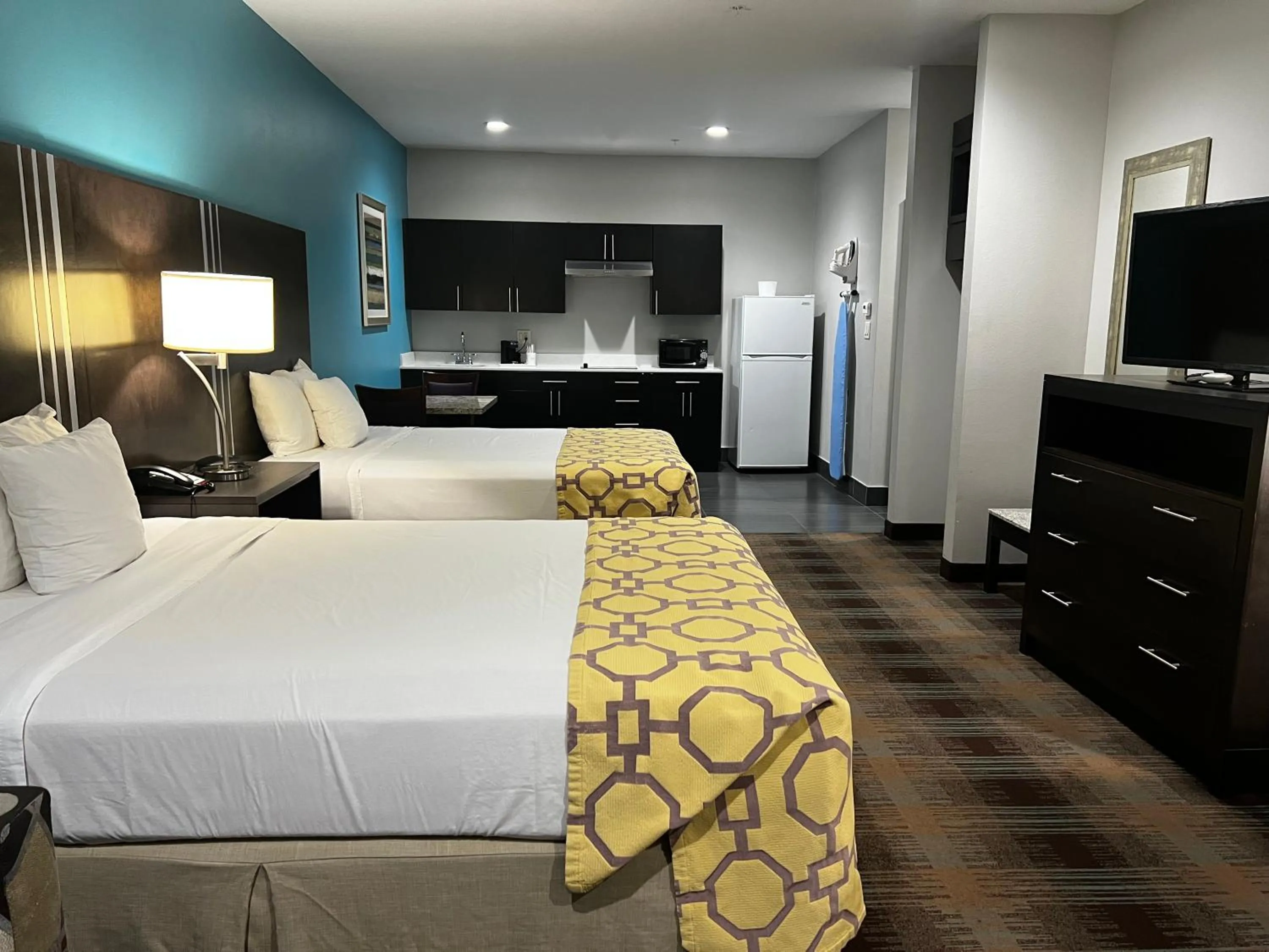 Bedroom, Bed in Baymont by Wyndham Bryan College Station