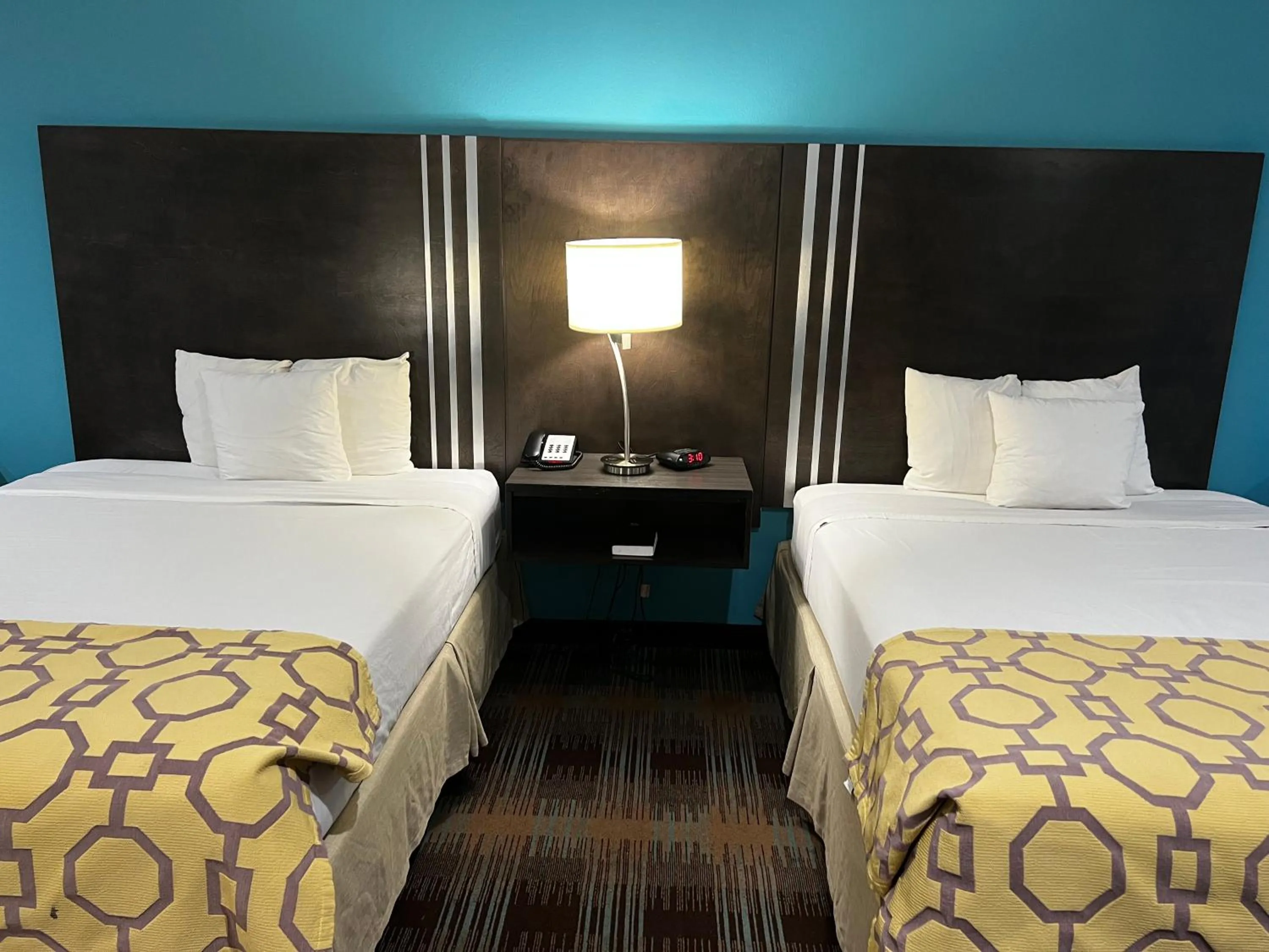 Bedroom, Bed in Baymont by Wyndham Bryan College Station