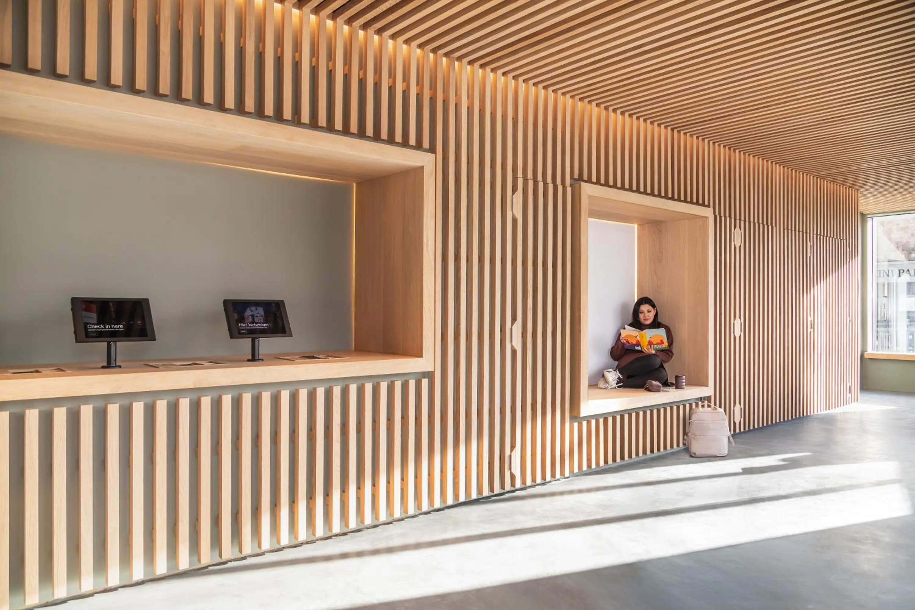 Lobby or reception in Zedwell Underground Hotel Park Lane