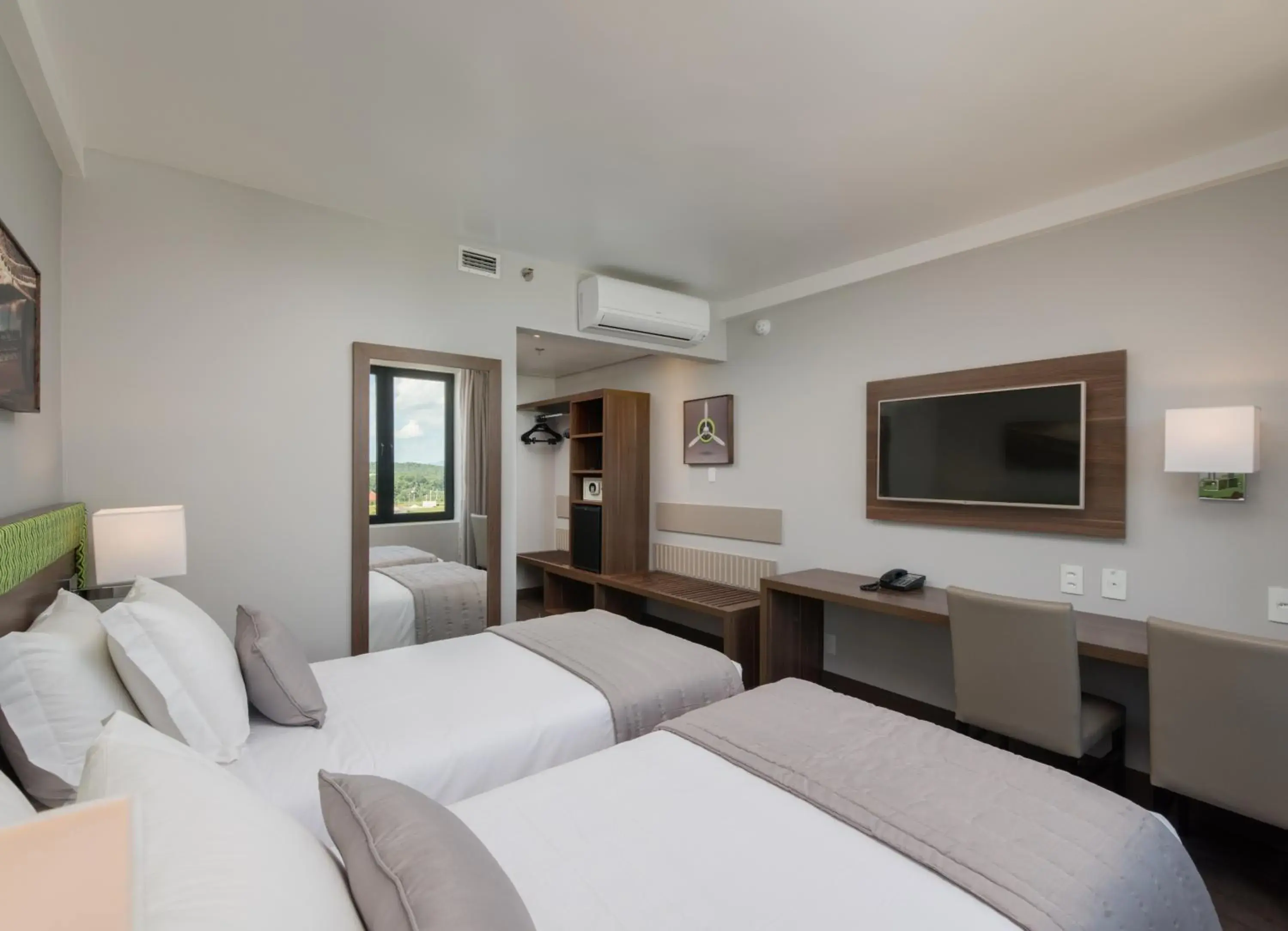 Photo of the whole room, Bed in Linx Confins by Wish Photo of the whole room, Bed in Linx Confins by Wish
