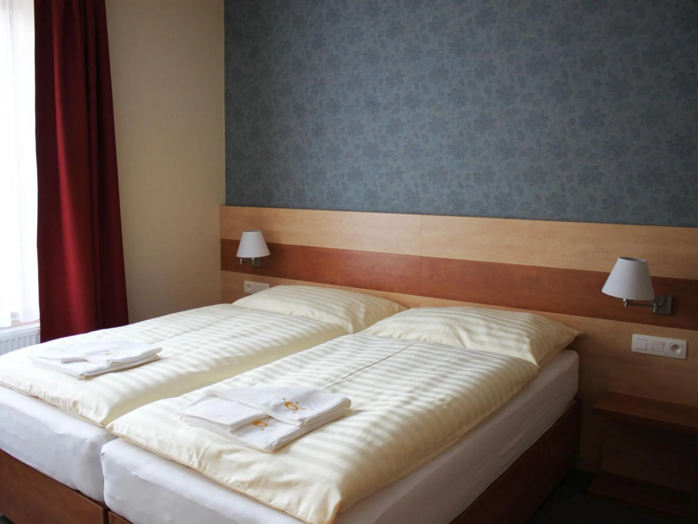 Bed in Hotel Toč