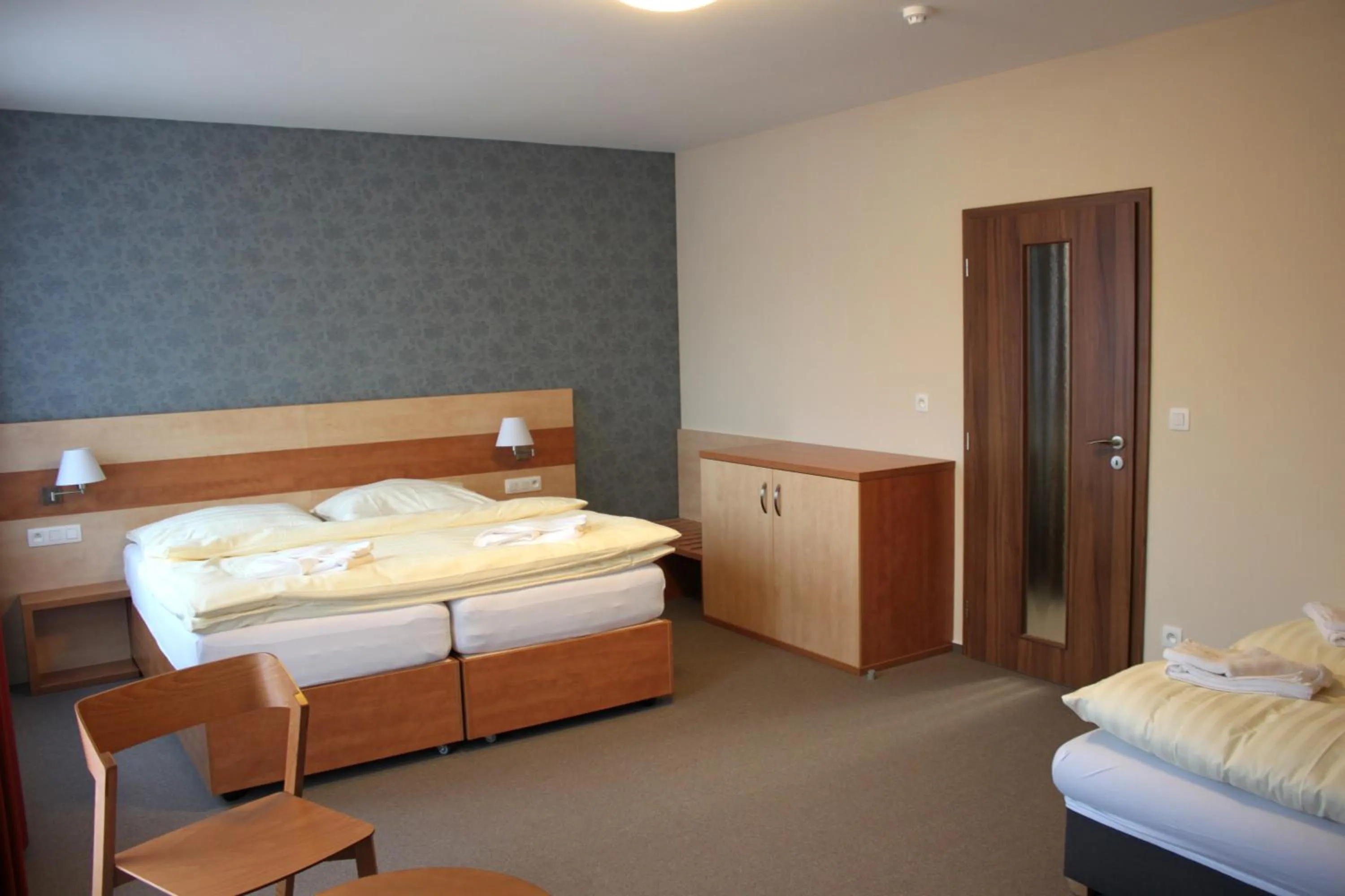 Bedroom, Bed in Hotel Toč