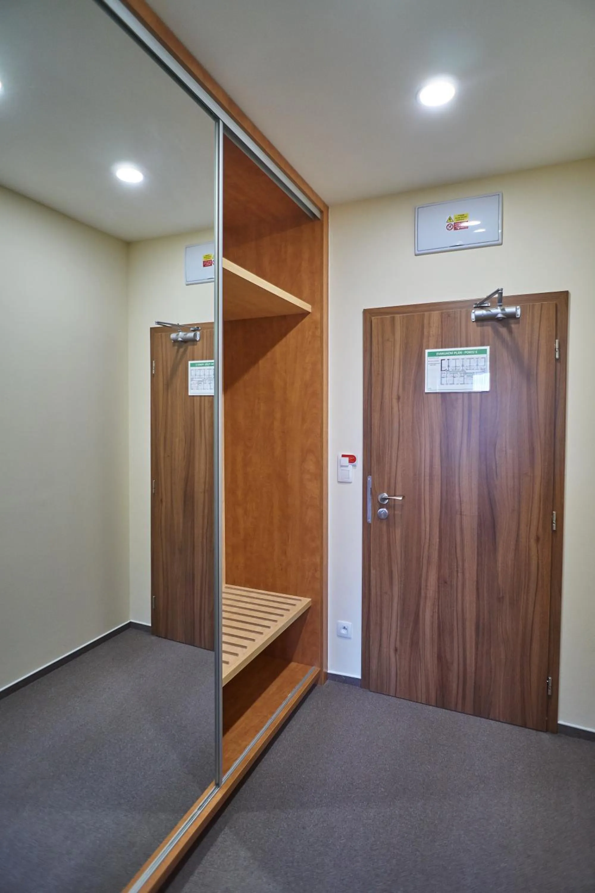 wardrobe in Hotel Toč