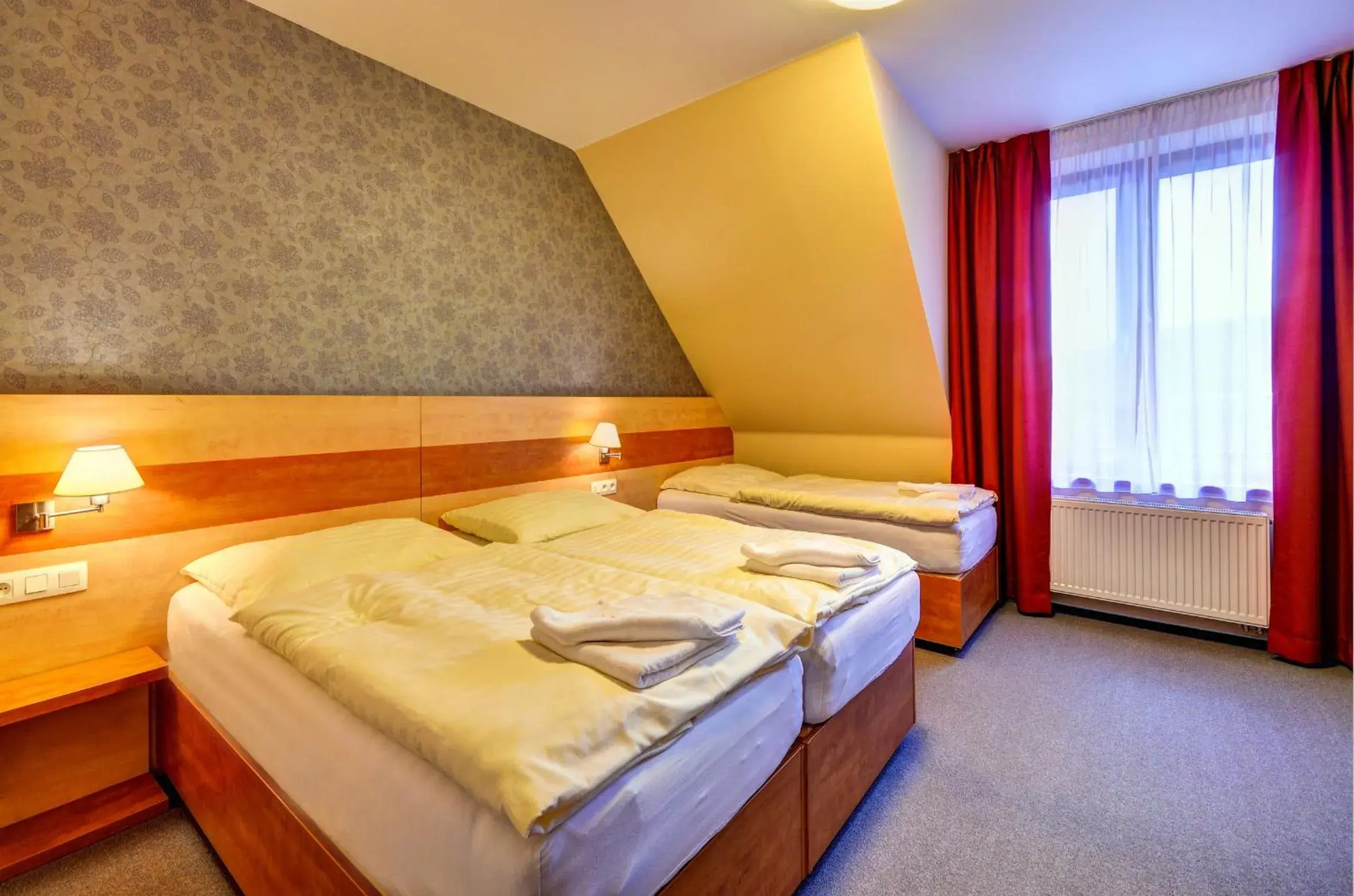 Triple Room in Hotel Toč Triple Room in Hotel Toč