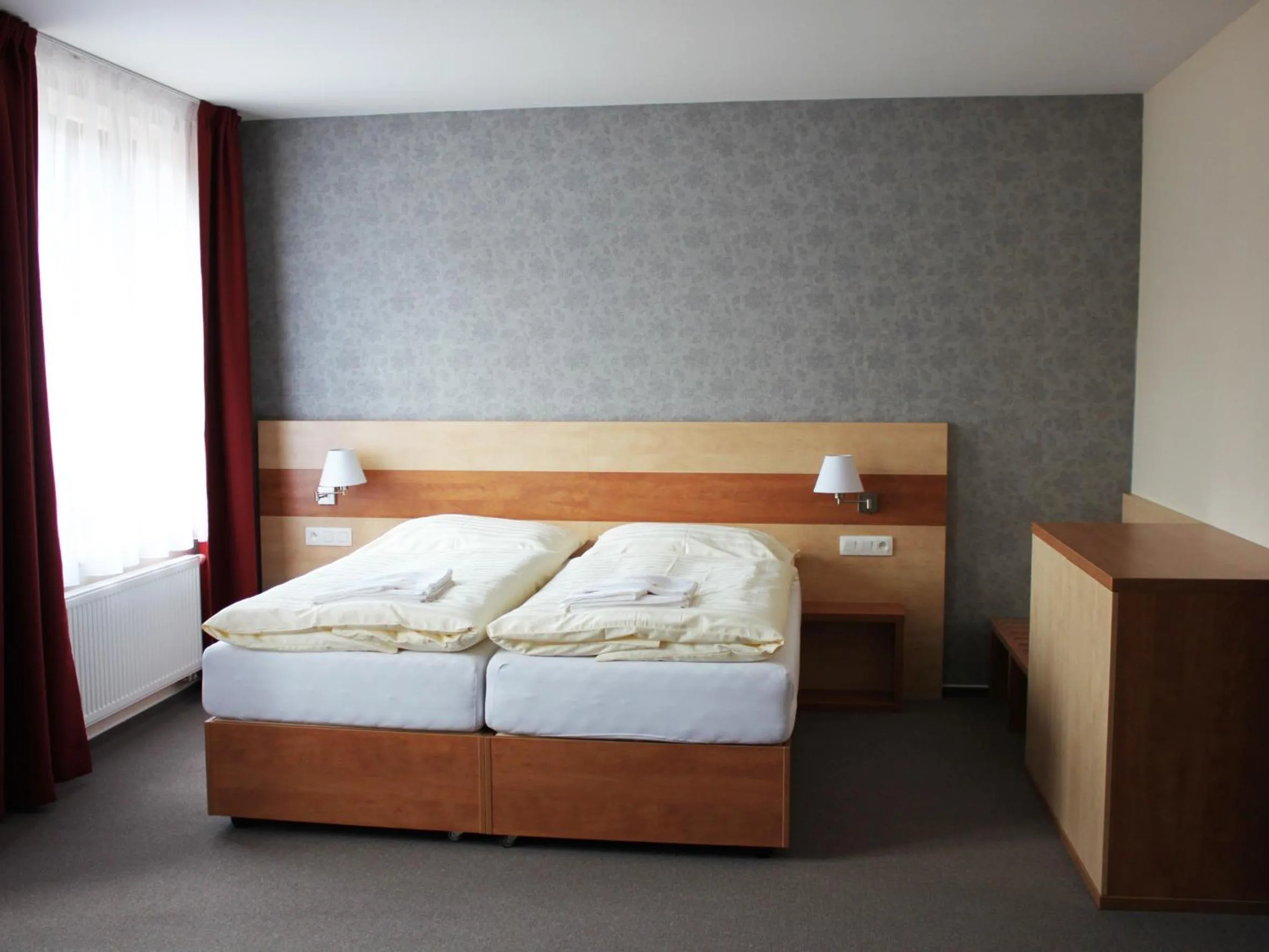 Bedroom, Bed in Hotel Toč