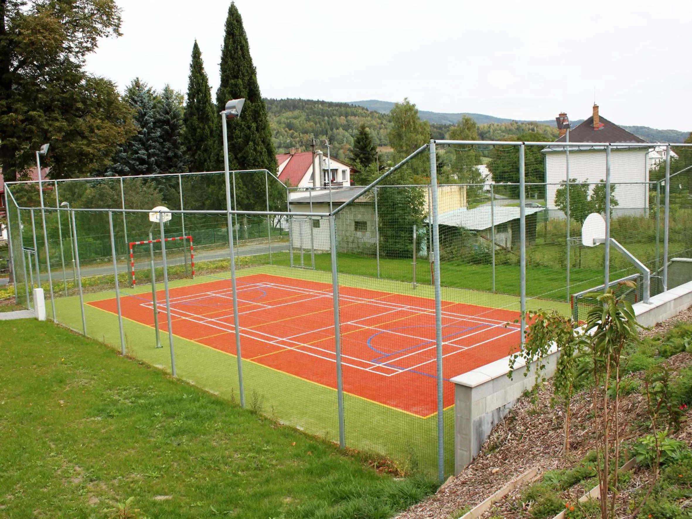 Tennis court in Hotel Toč