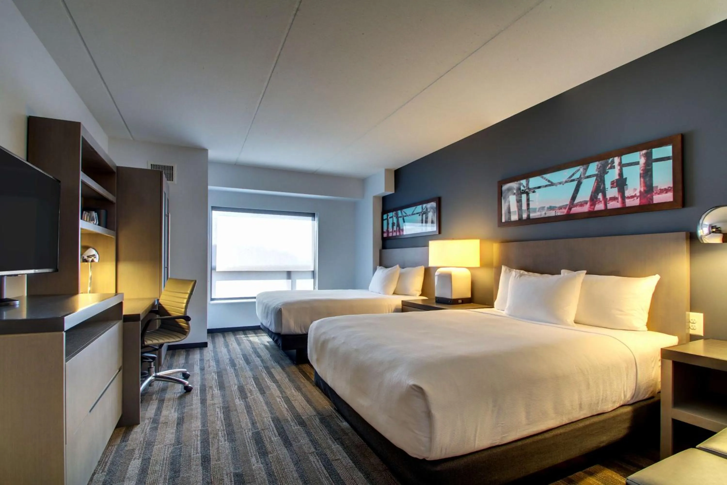 Photo of the whole room, Bed in Hyatt House Chicago/Evanston