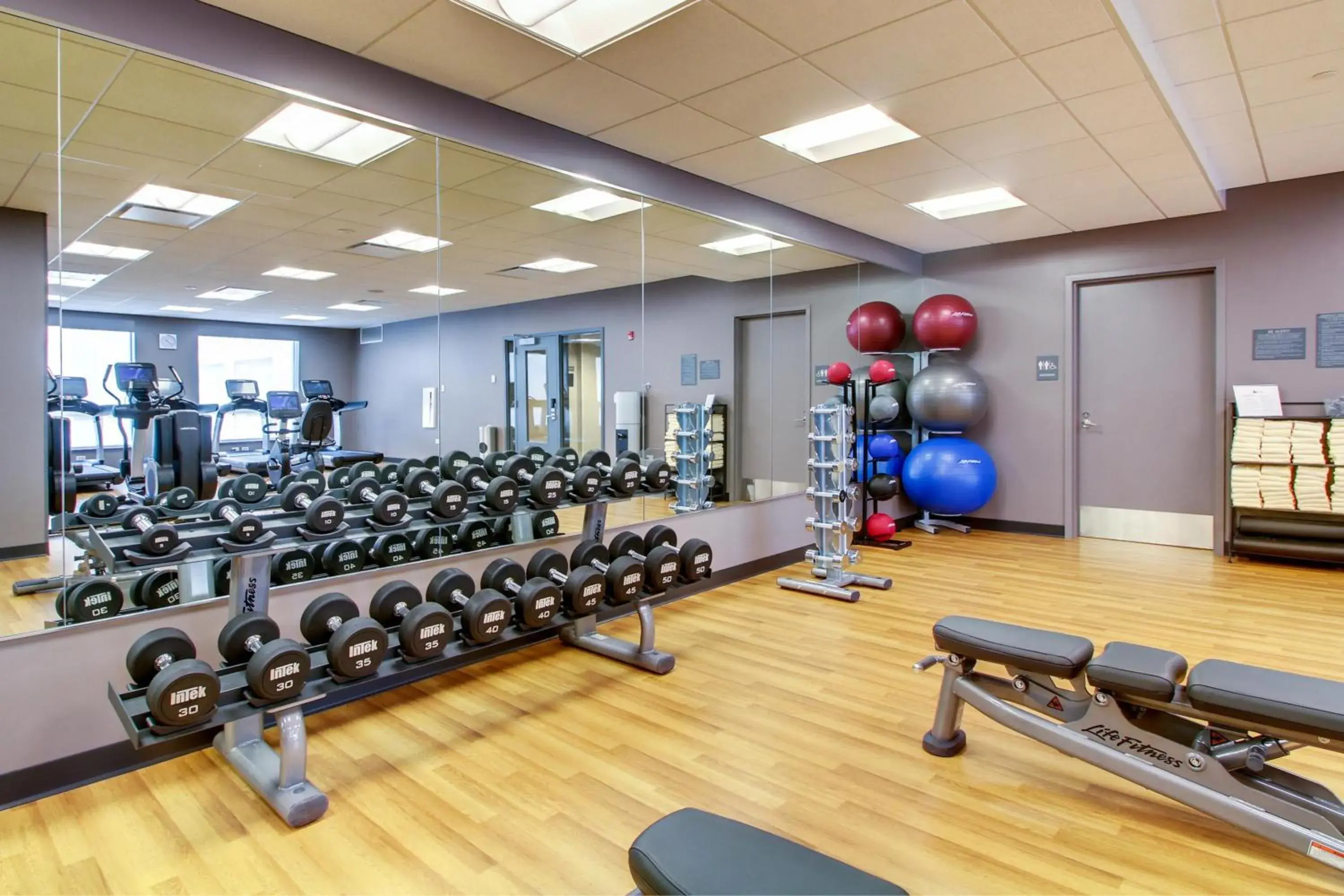 Fitness centre/facilities in Hyatt House Chicago/Evanston Fitness centre/facilities in Hyatt House Chicago/Evanston